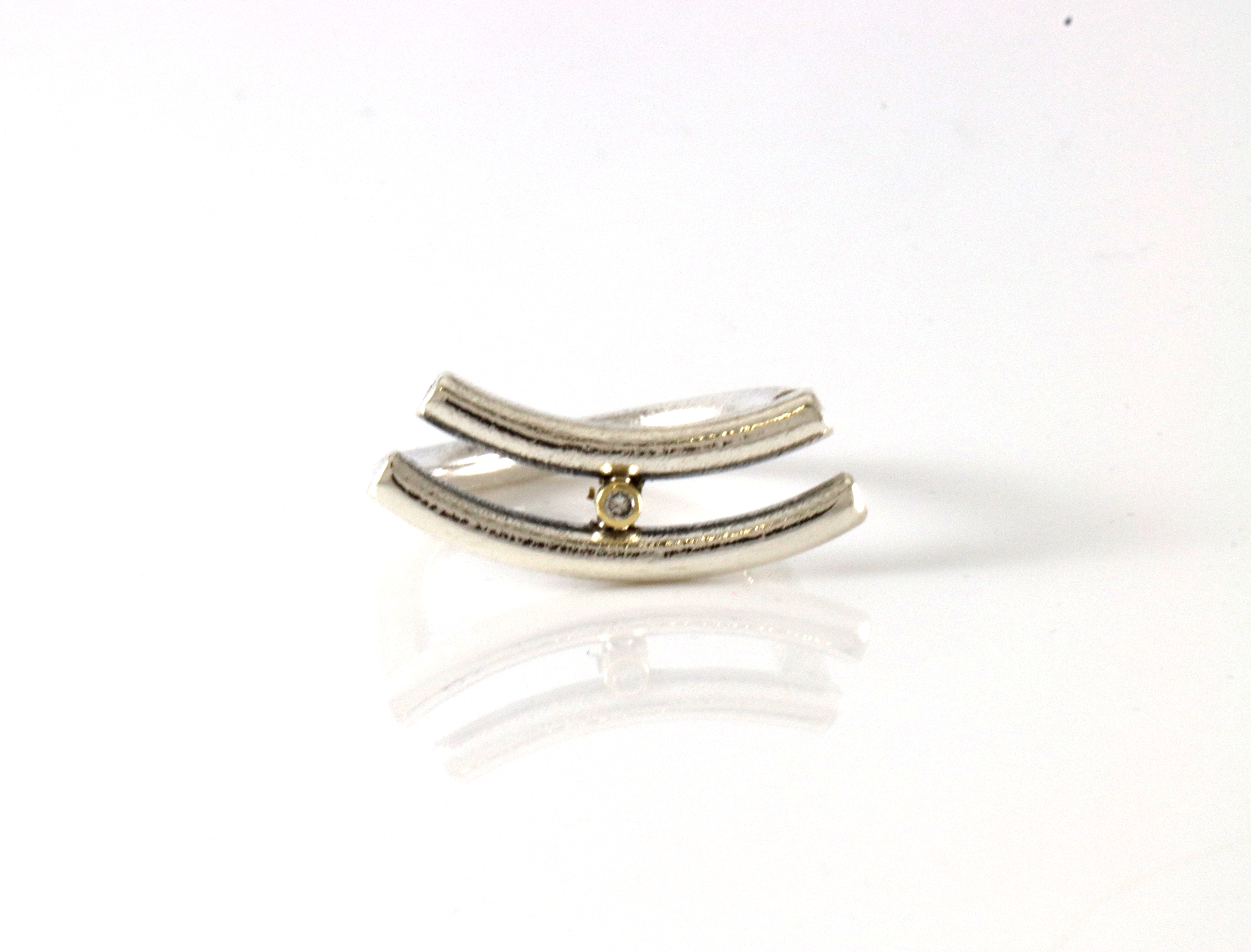 Hedvig Sommerfeldt (?). Sølvring med liten diamant