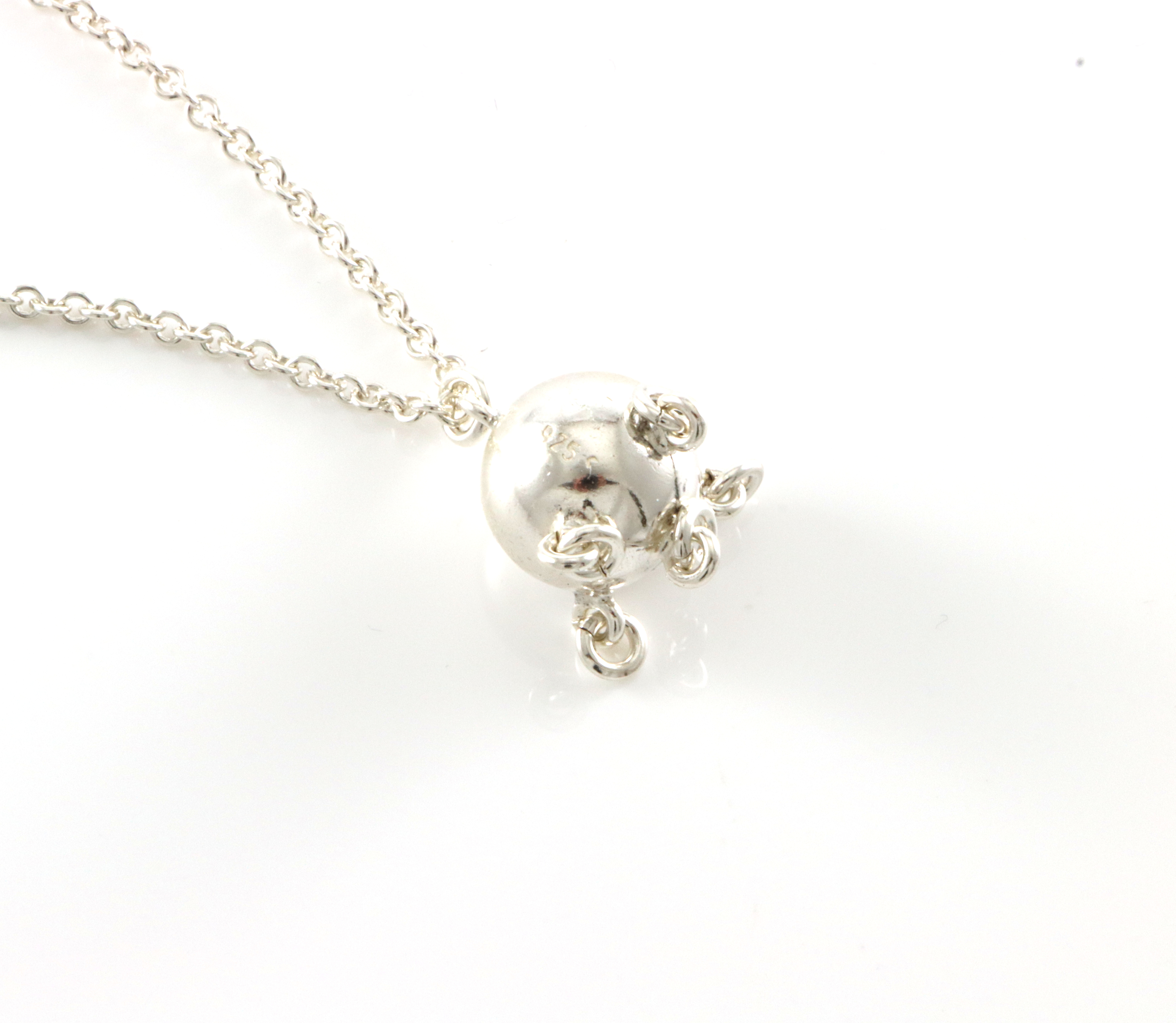 Juhls, designsmykker i sølv