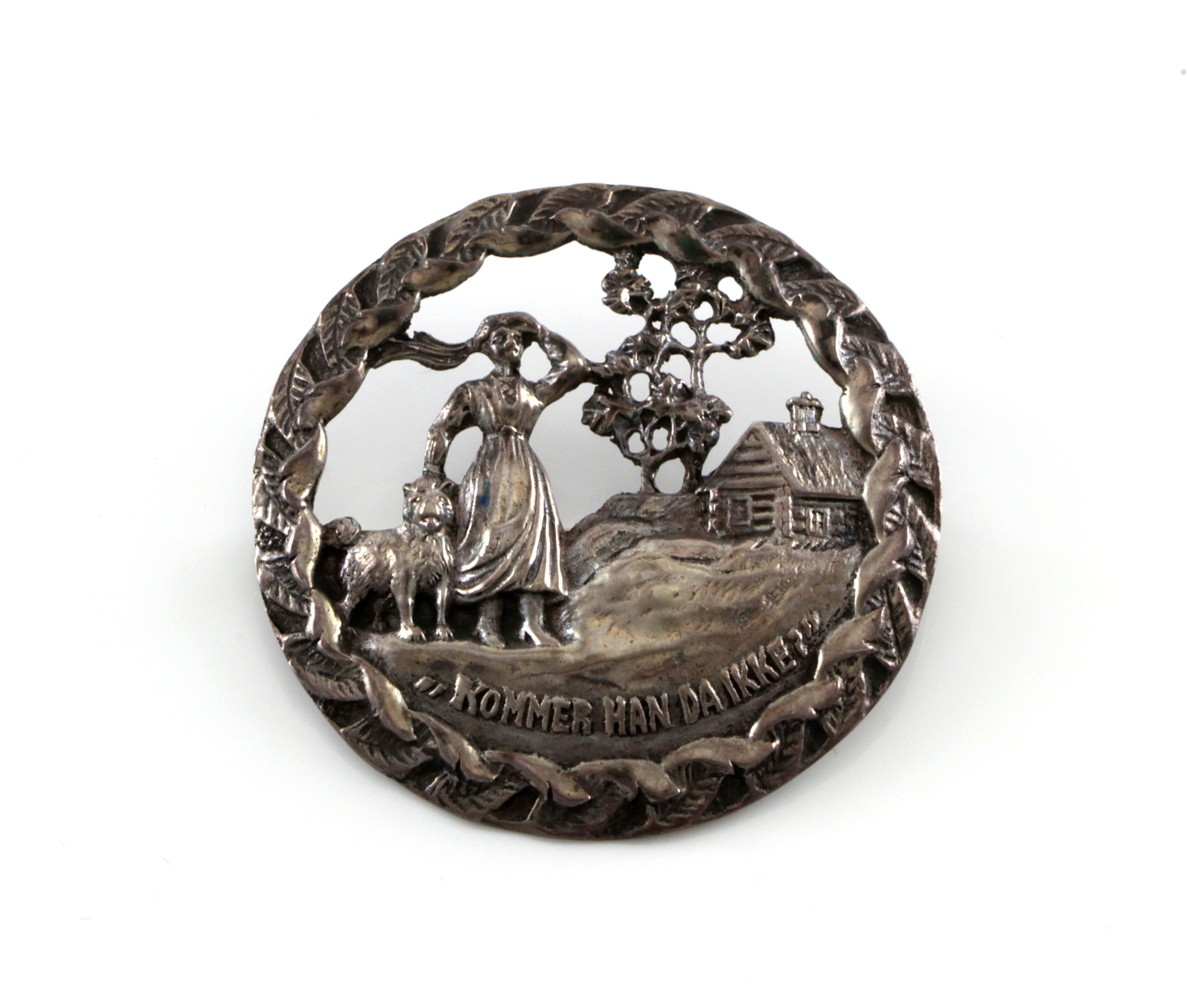 Nasjonalromantiske brosjer i sølv