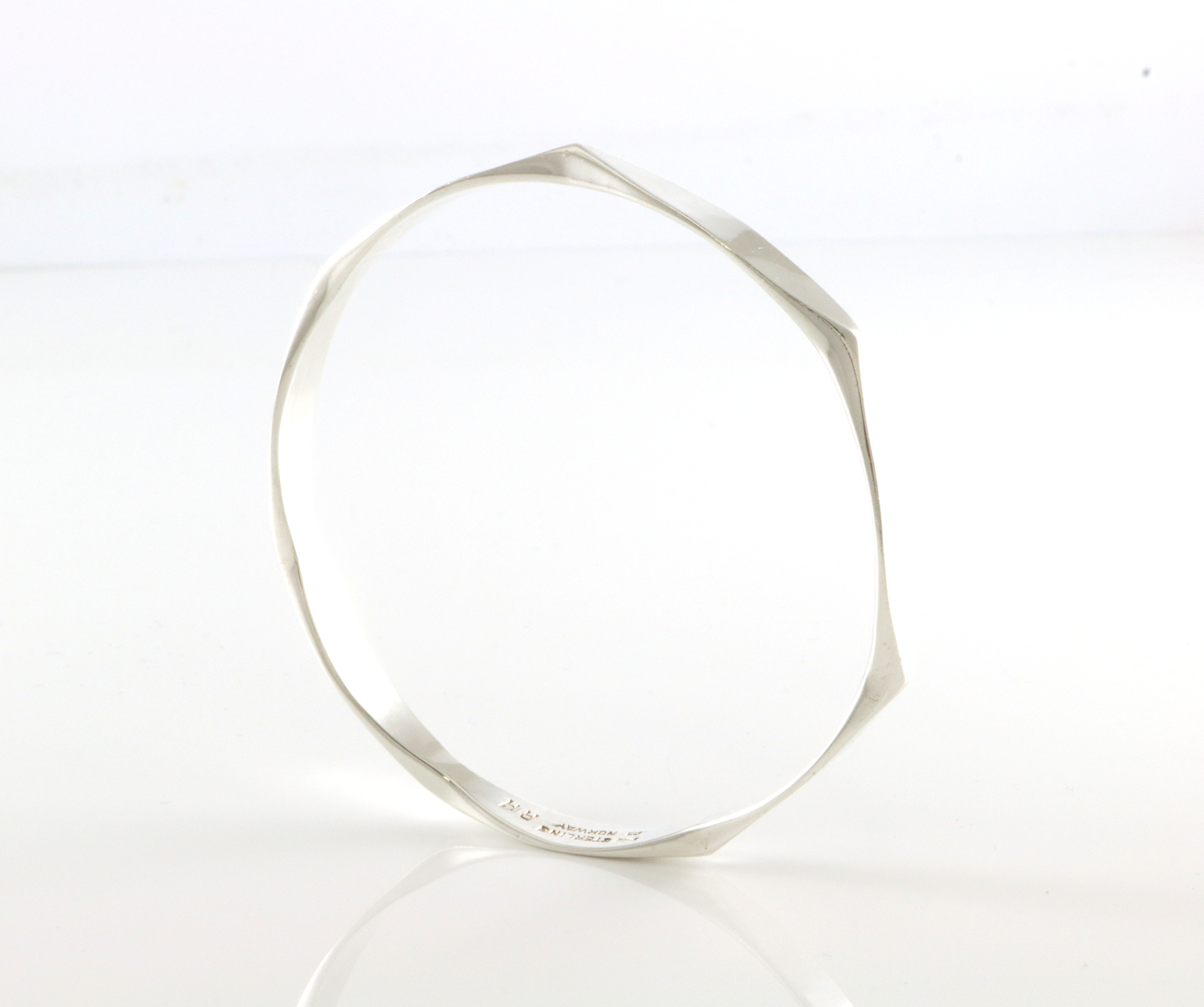 PLUS, norske designsmykker i sølv