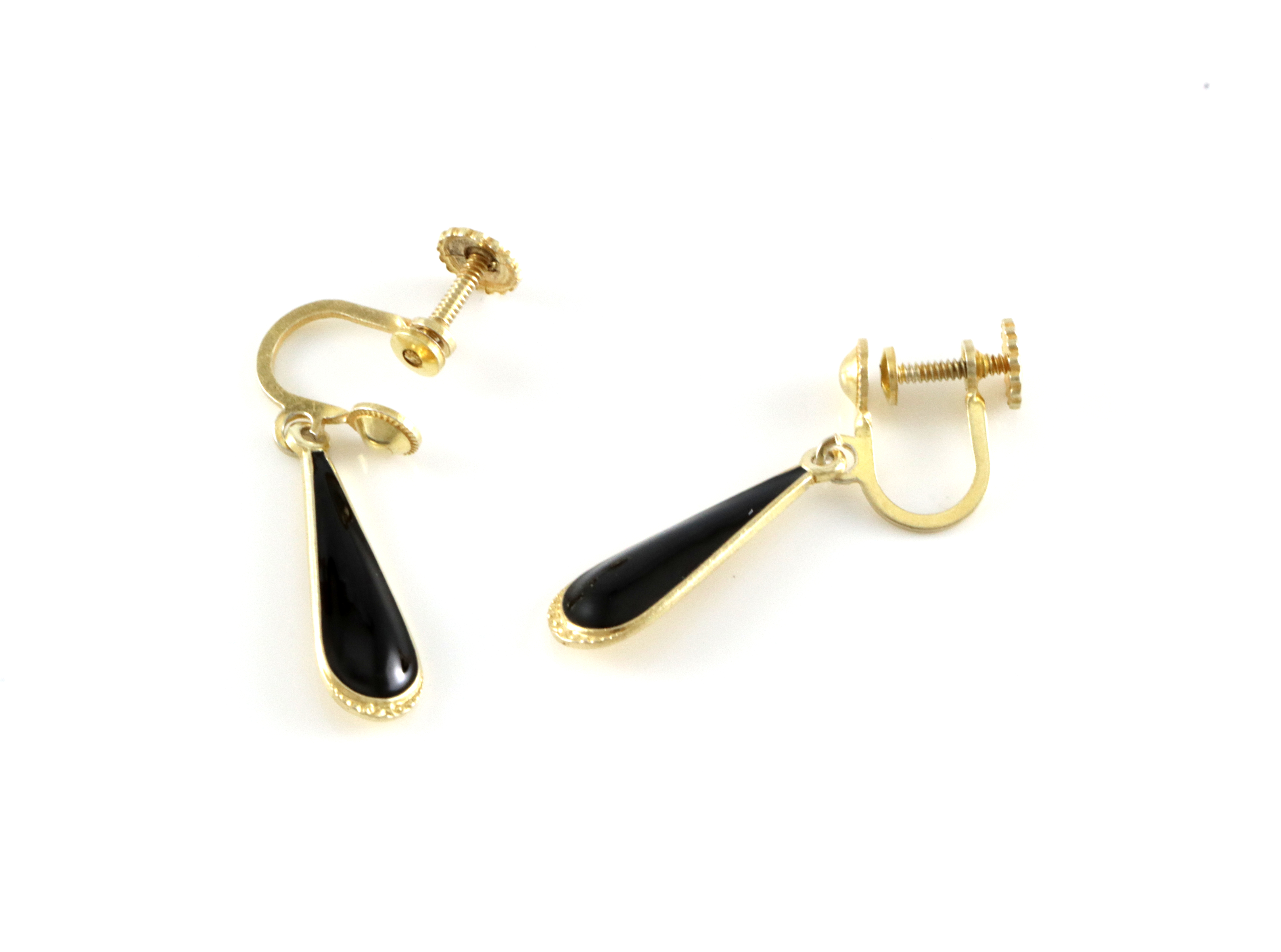 Emaljert ørepynt i sølv