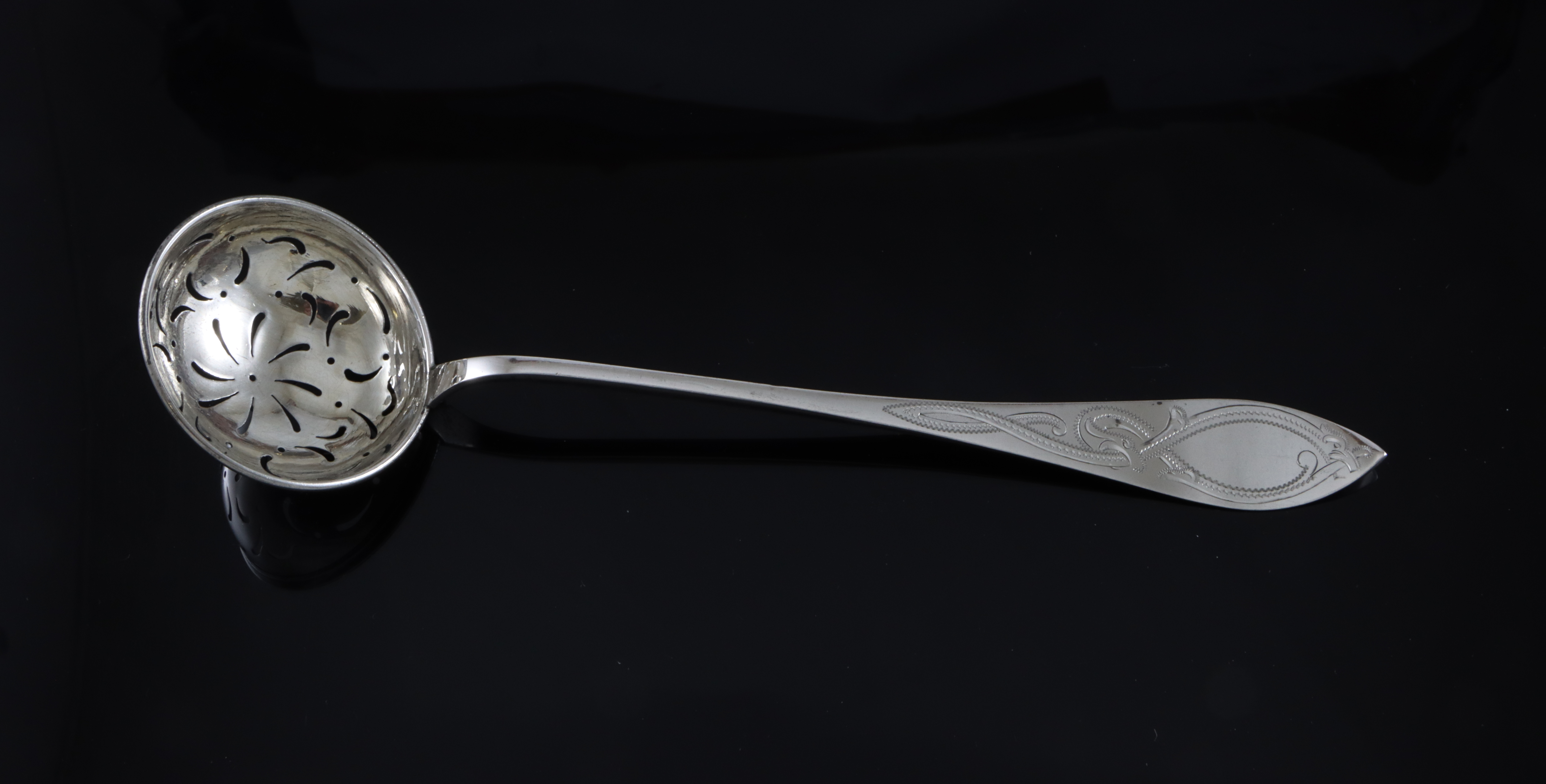 Strøskje i 830 sølv