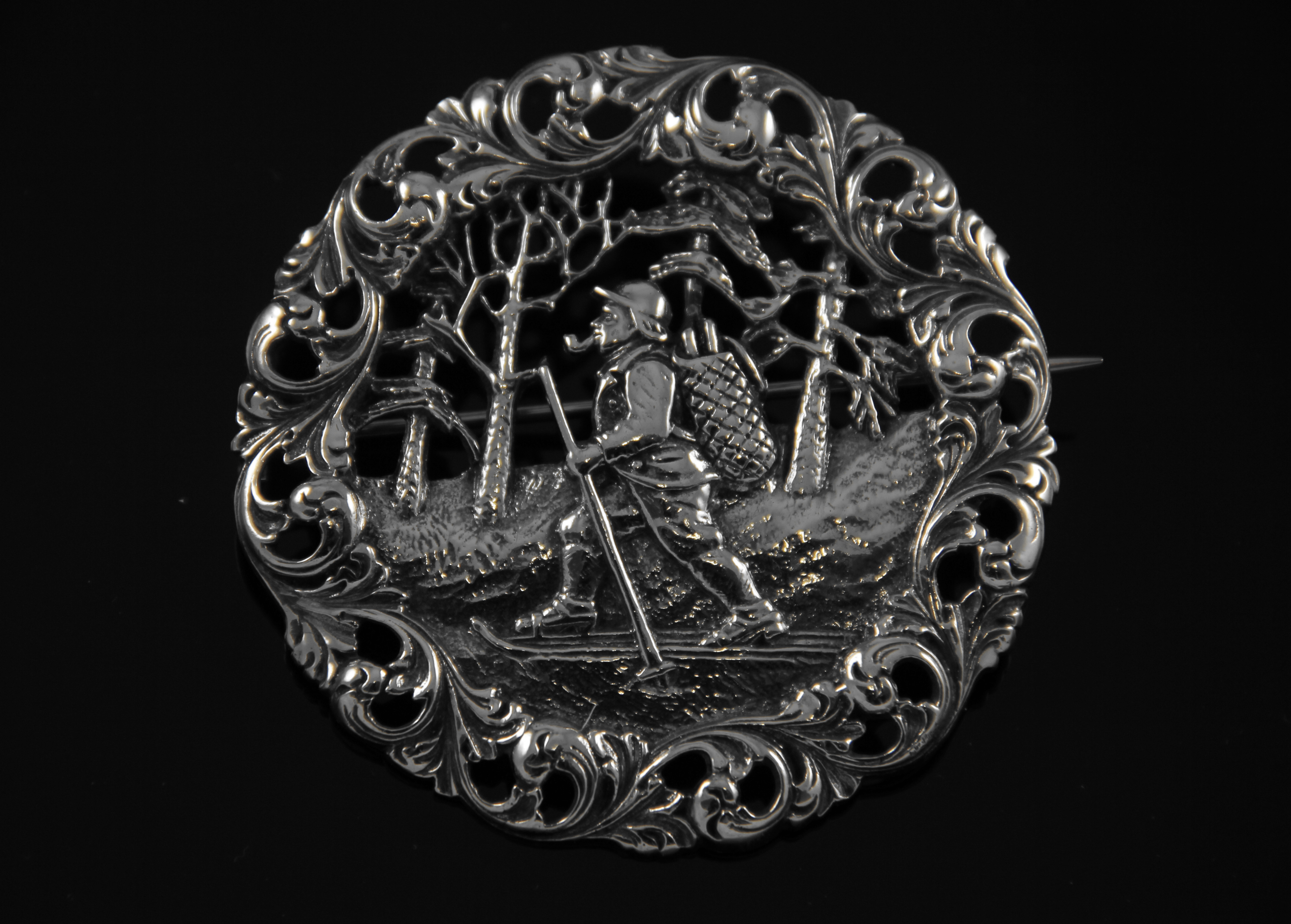 Nasjonalromantiske brosjer