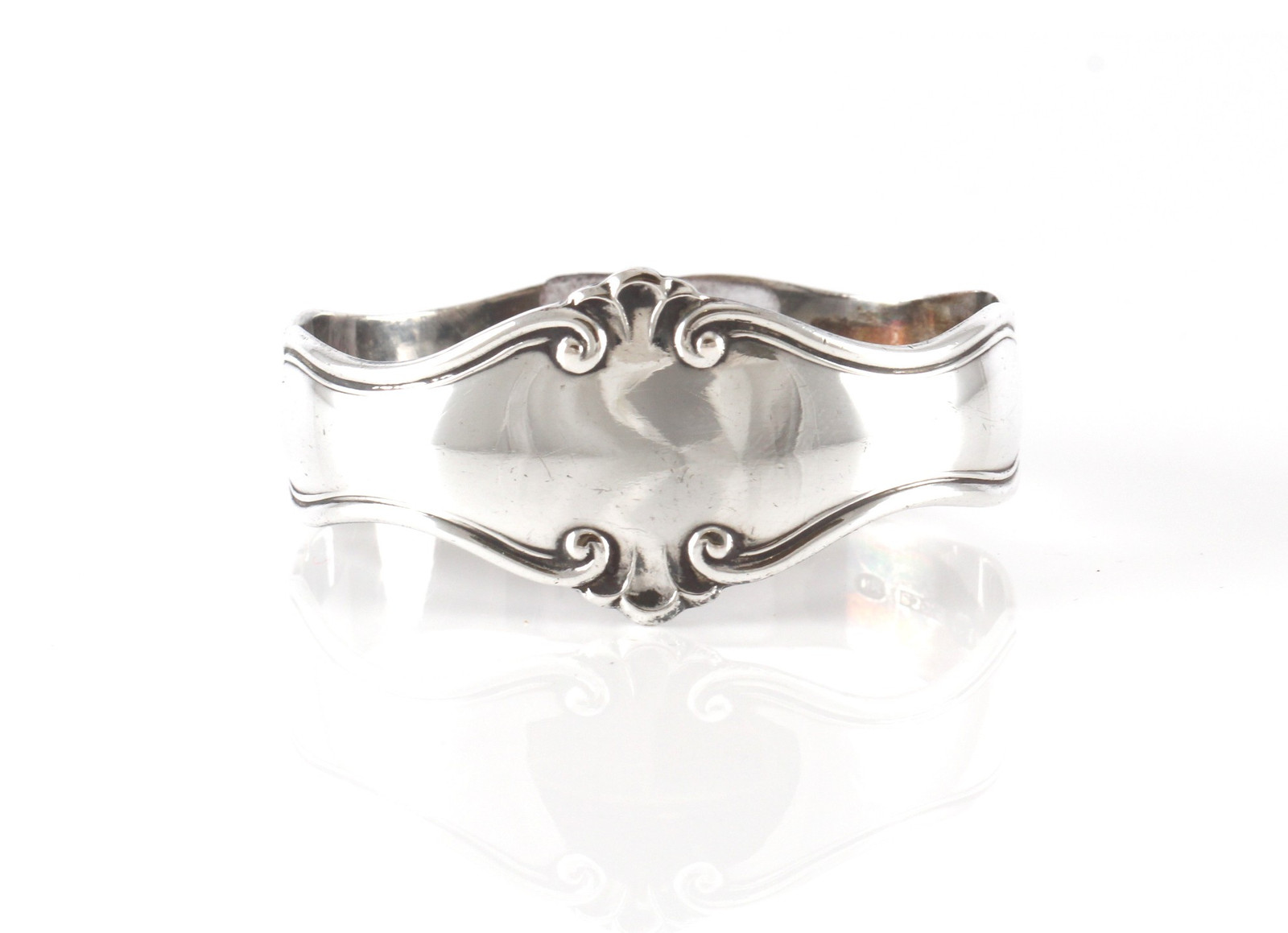 Märtha serviettring i sølv