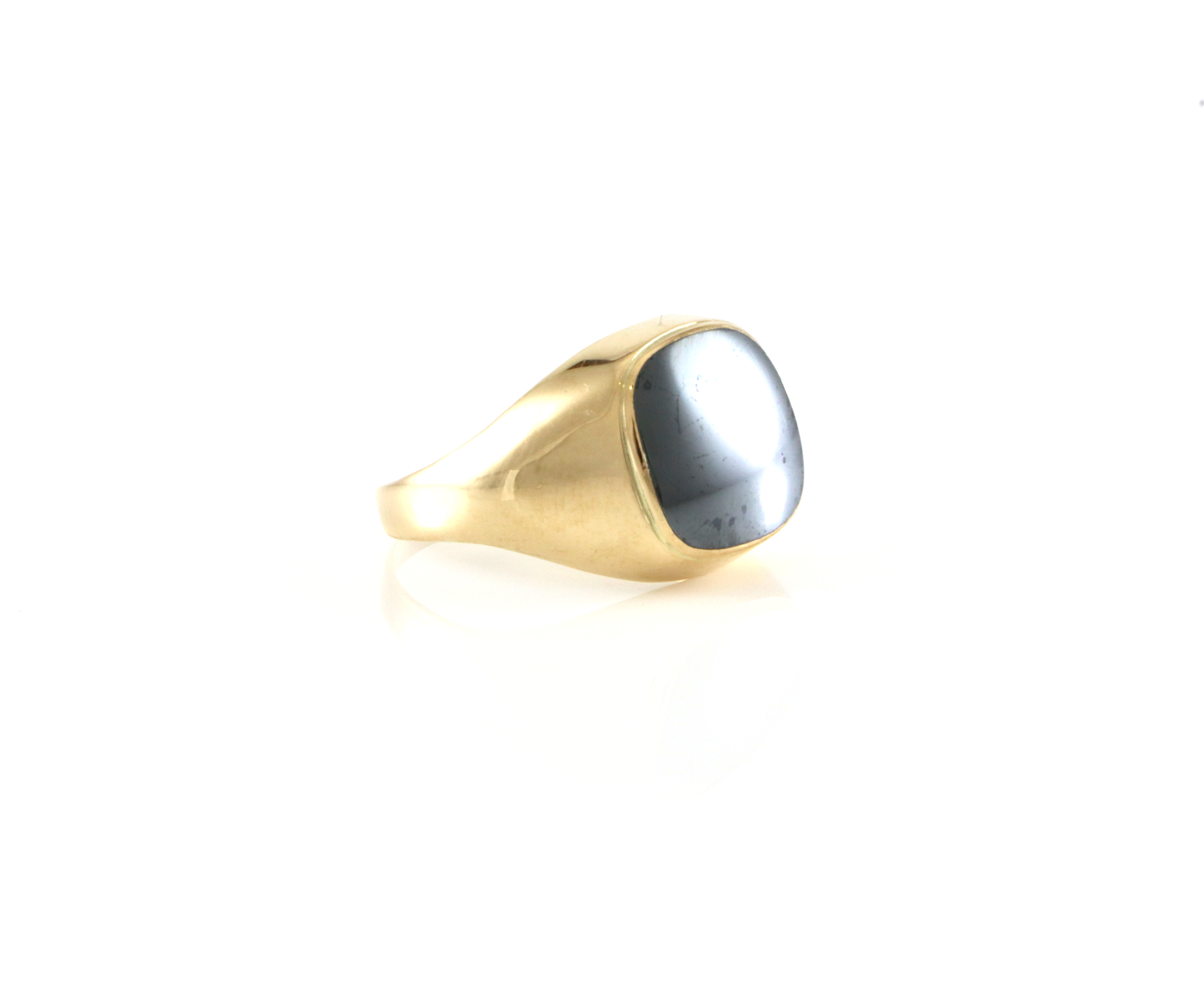 Herrering med onyx. Ivar T Holth
