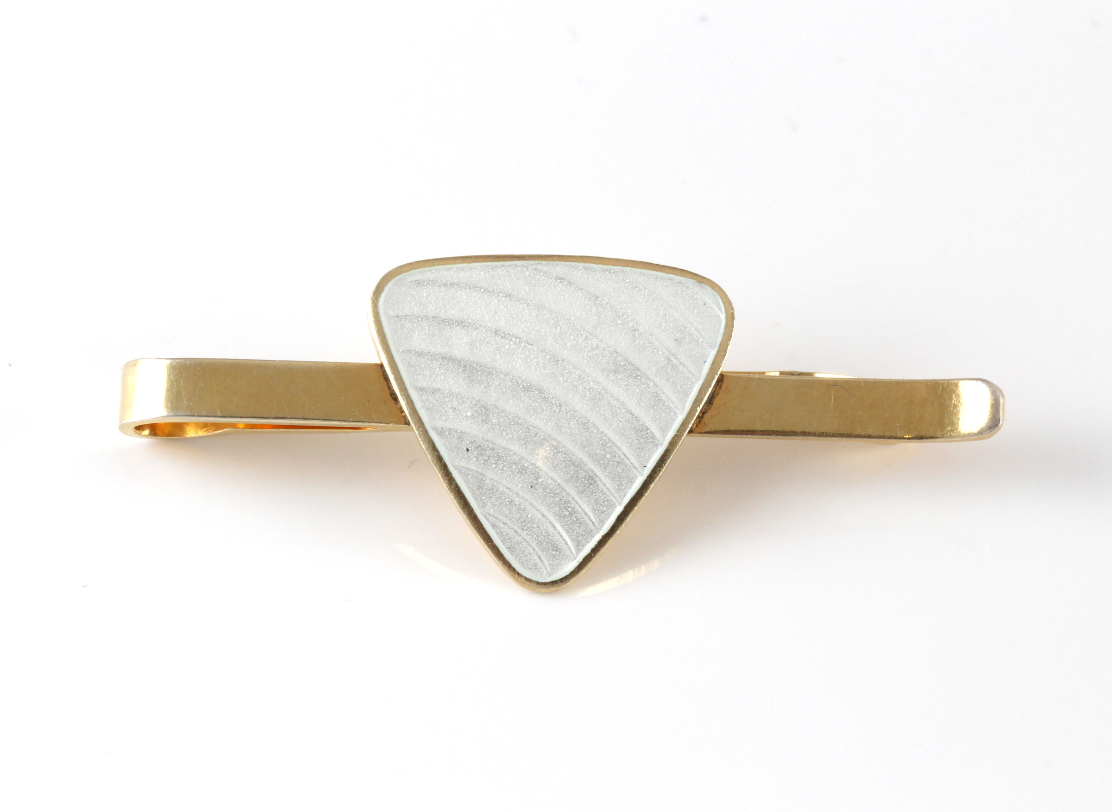 Emaljerte slipsnåler