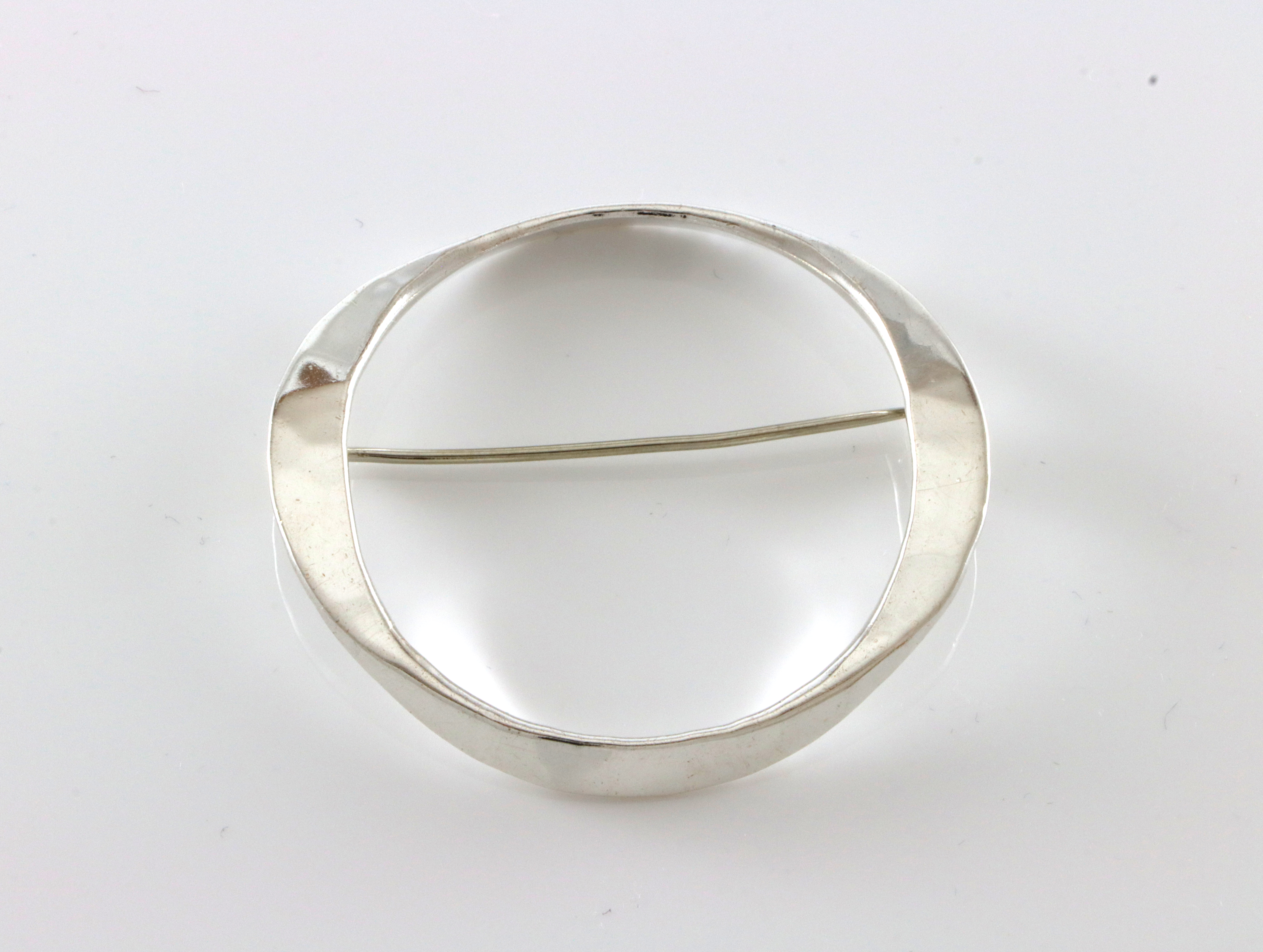 PLUS, norske designsmykker i sølv