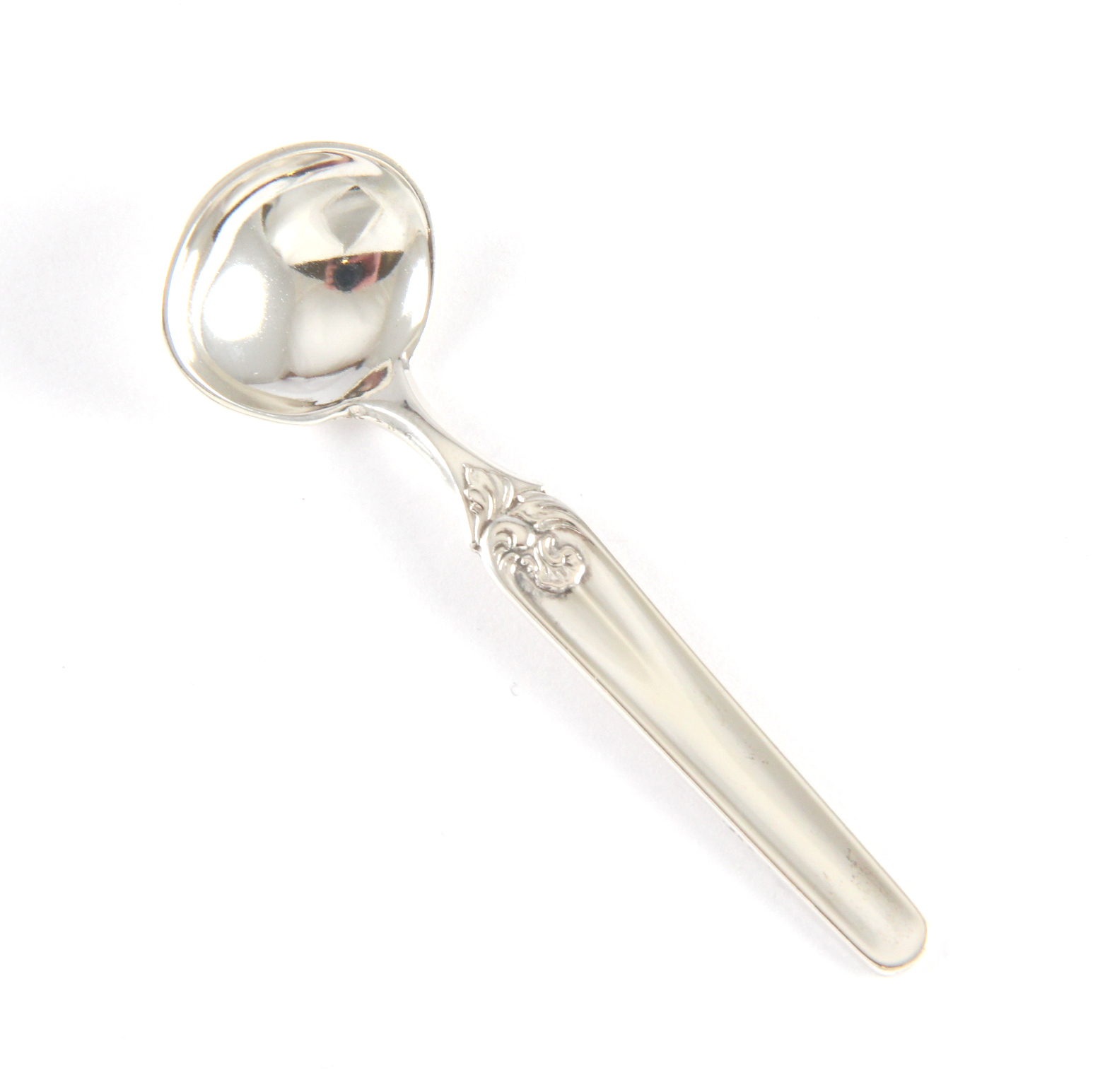 Elisabeth saltskje i sølv