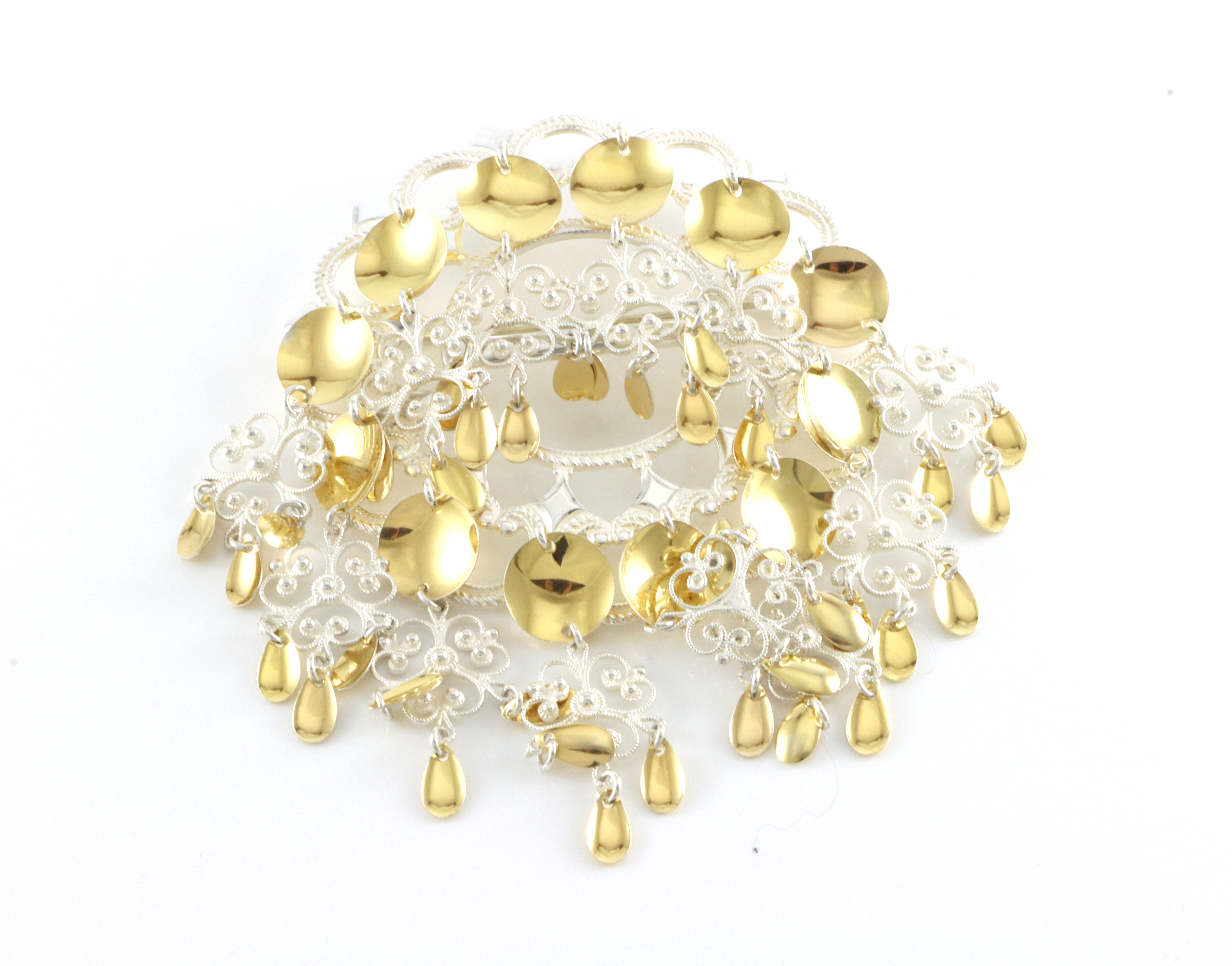 Sølje med trådkantlauv.