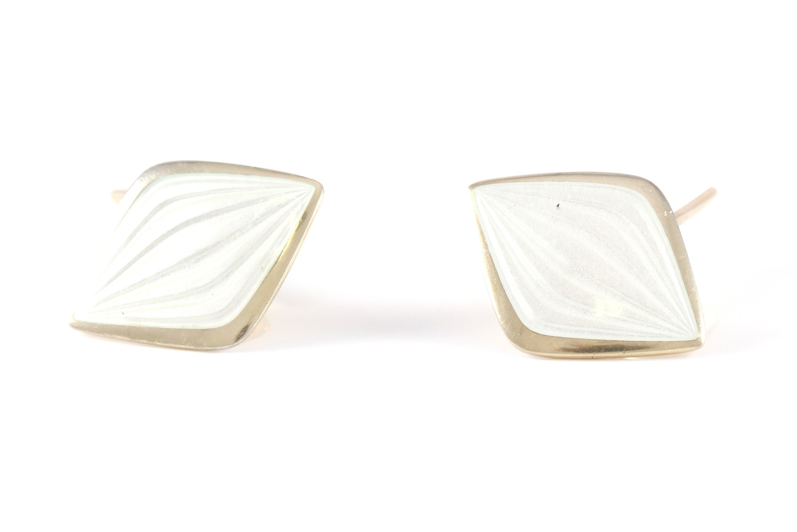 Emaljerte mansjettknapper