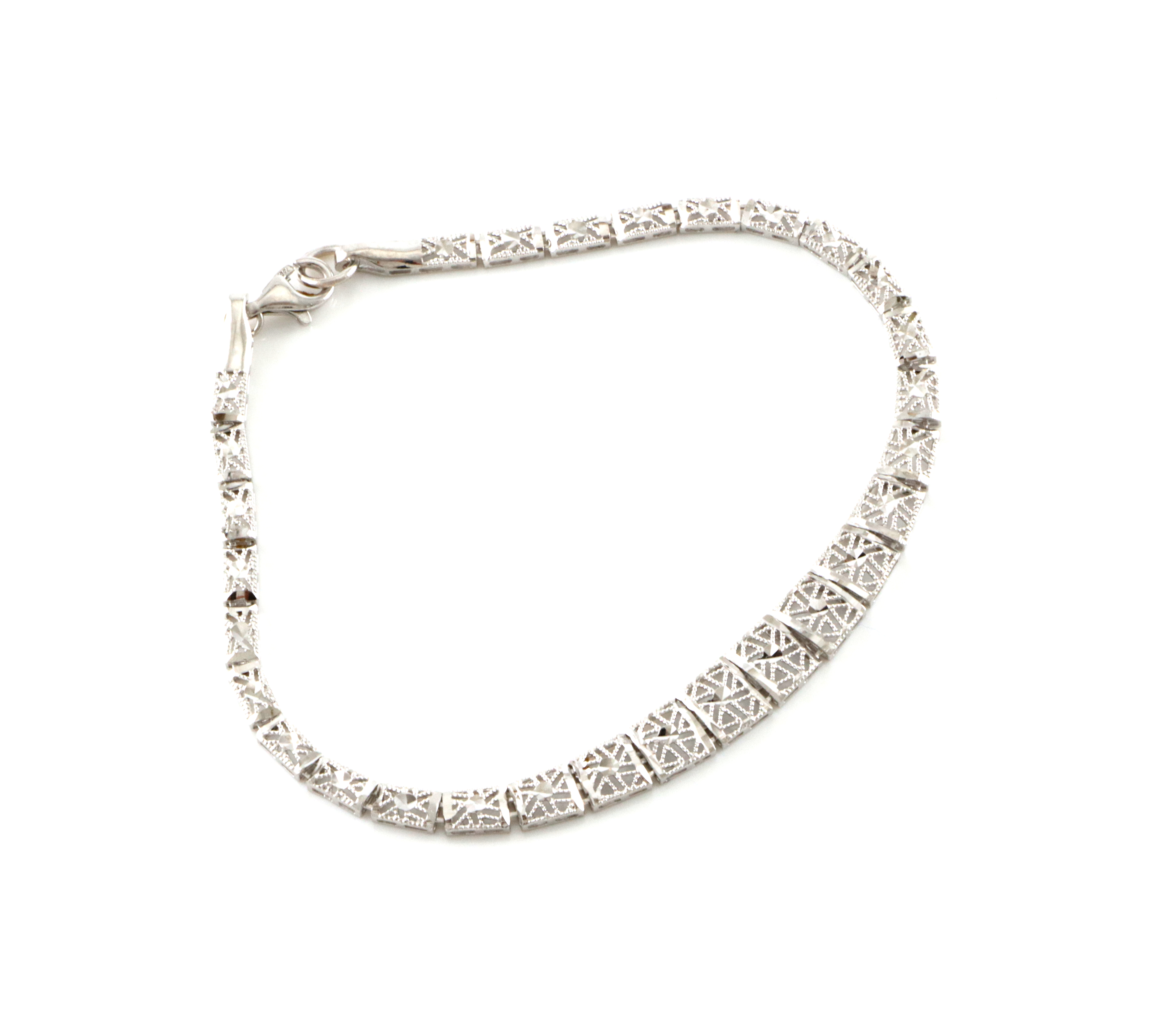 Nydelig armbånd. Med forløp. 18 cm