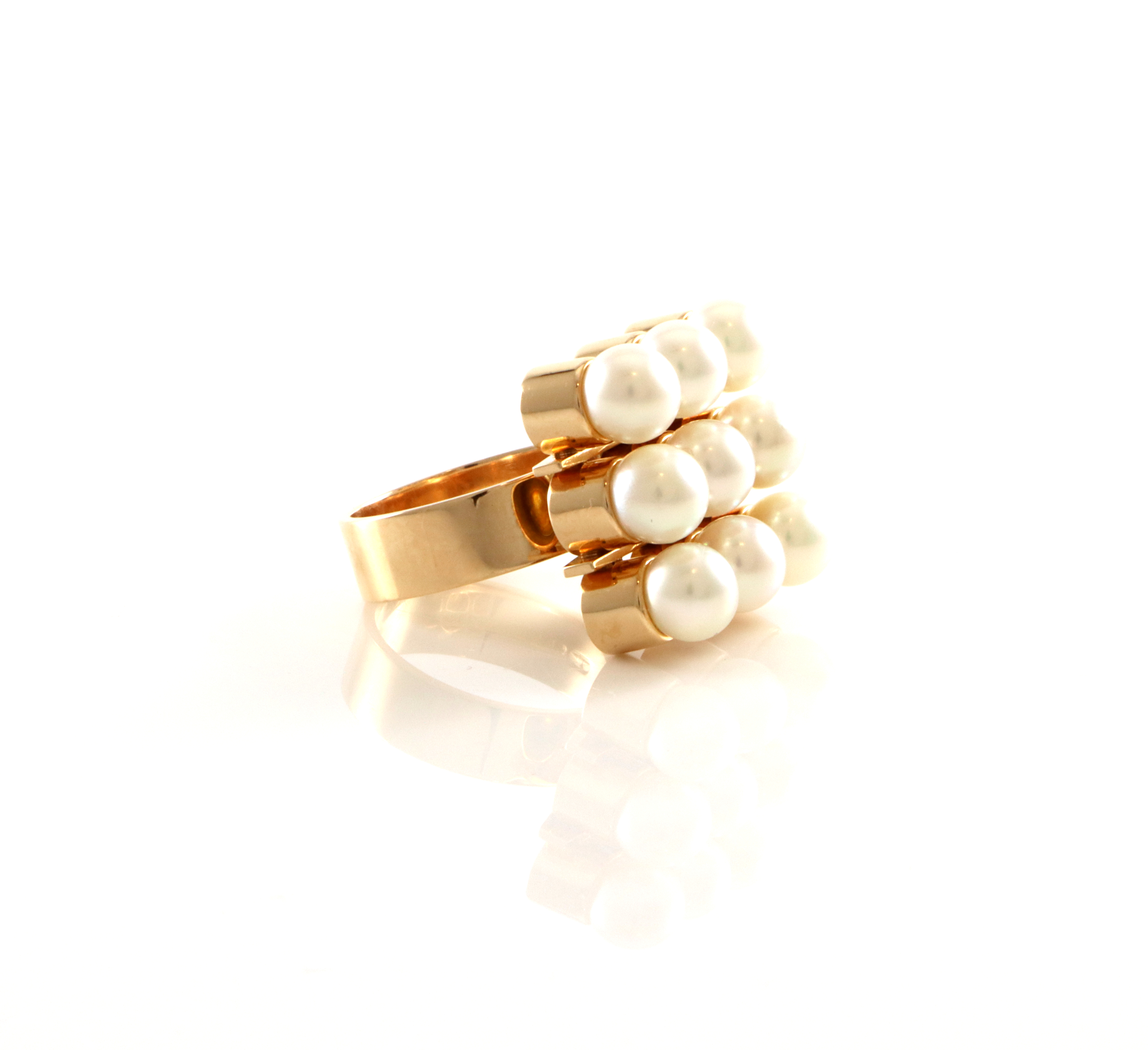 Elis Kauppi for Kupittaan Kulta. Ring med perler