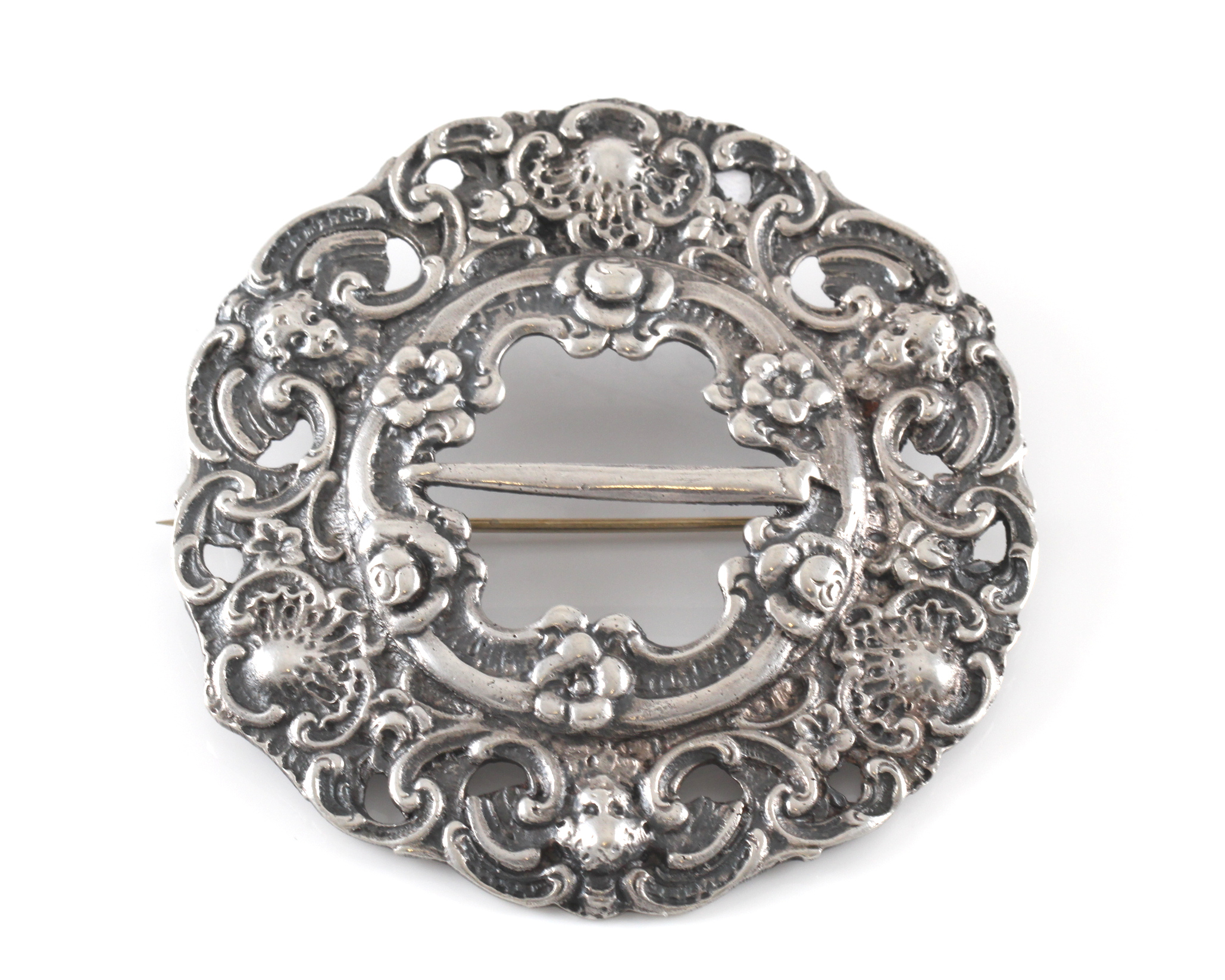 Nasjonalromantisk brosje i sølv