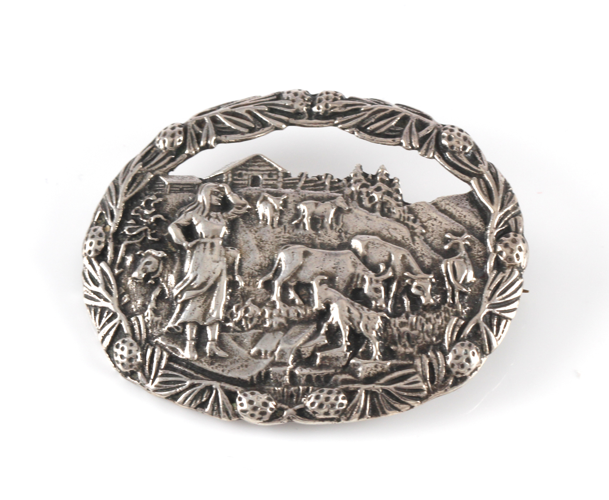 Nasjonalromantisk brosje i sølv