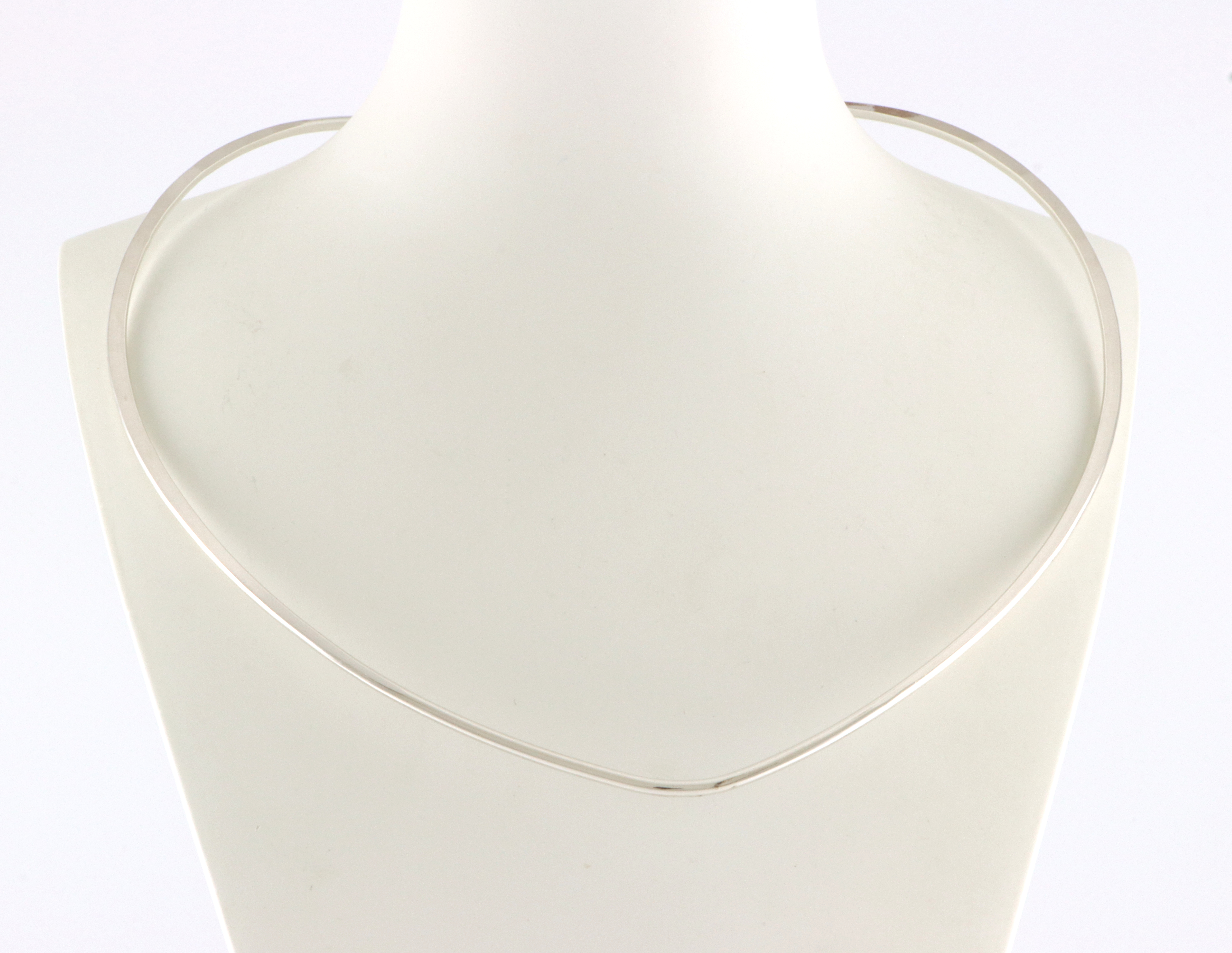 PLUS, norske designsmykker i sølv