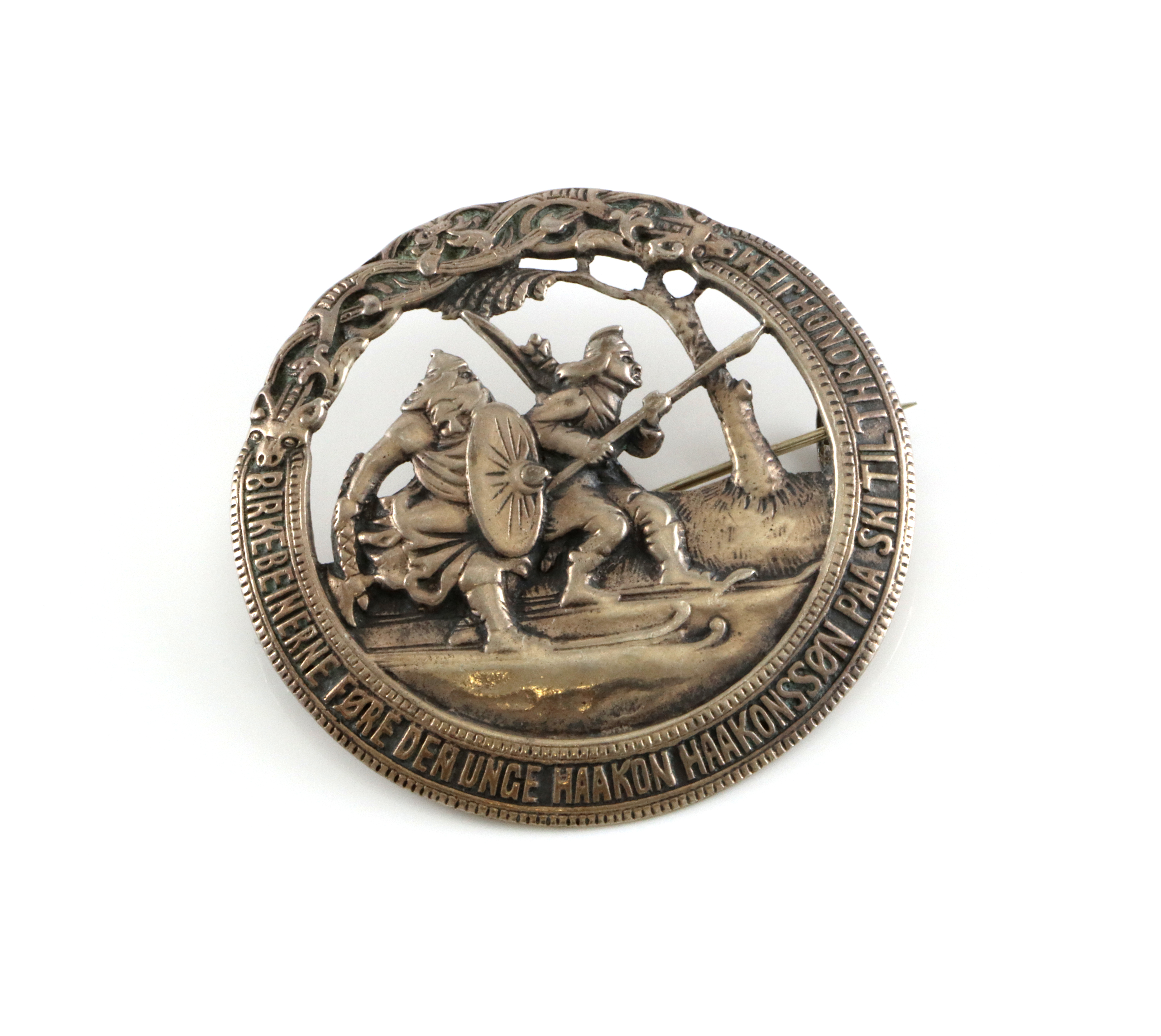 Nasjonalromantiske brosjer i sølv