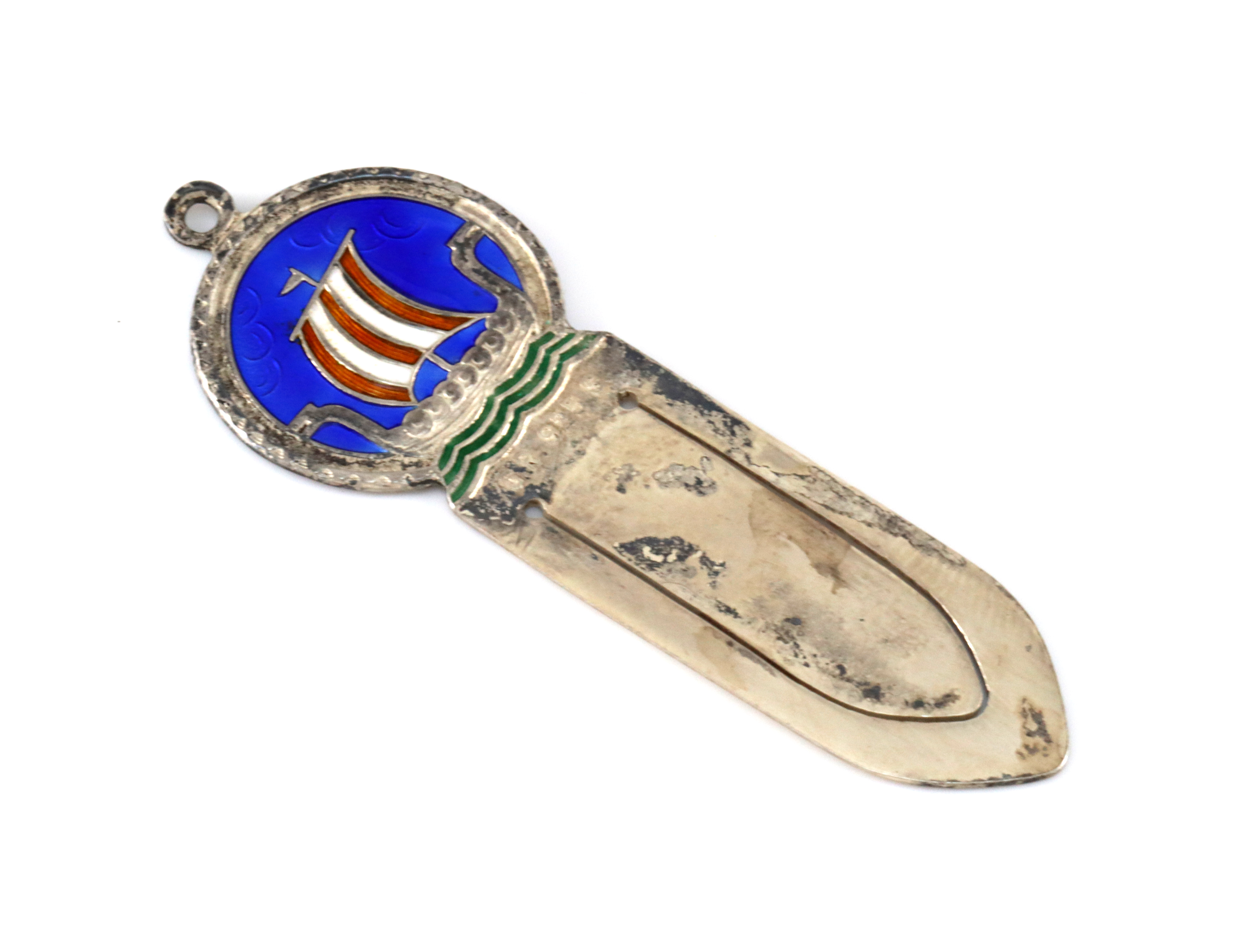 Bokmerke i sølv og emalje