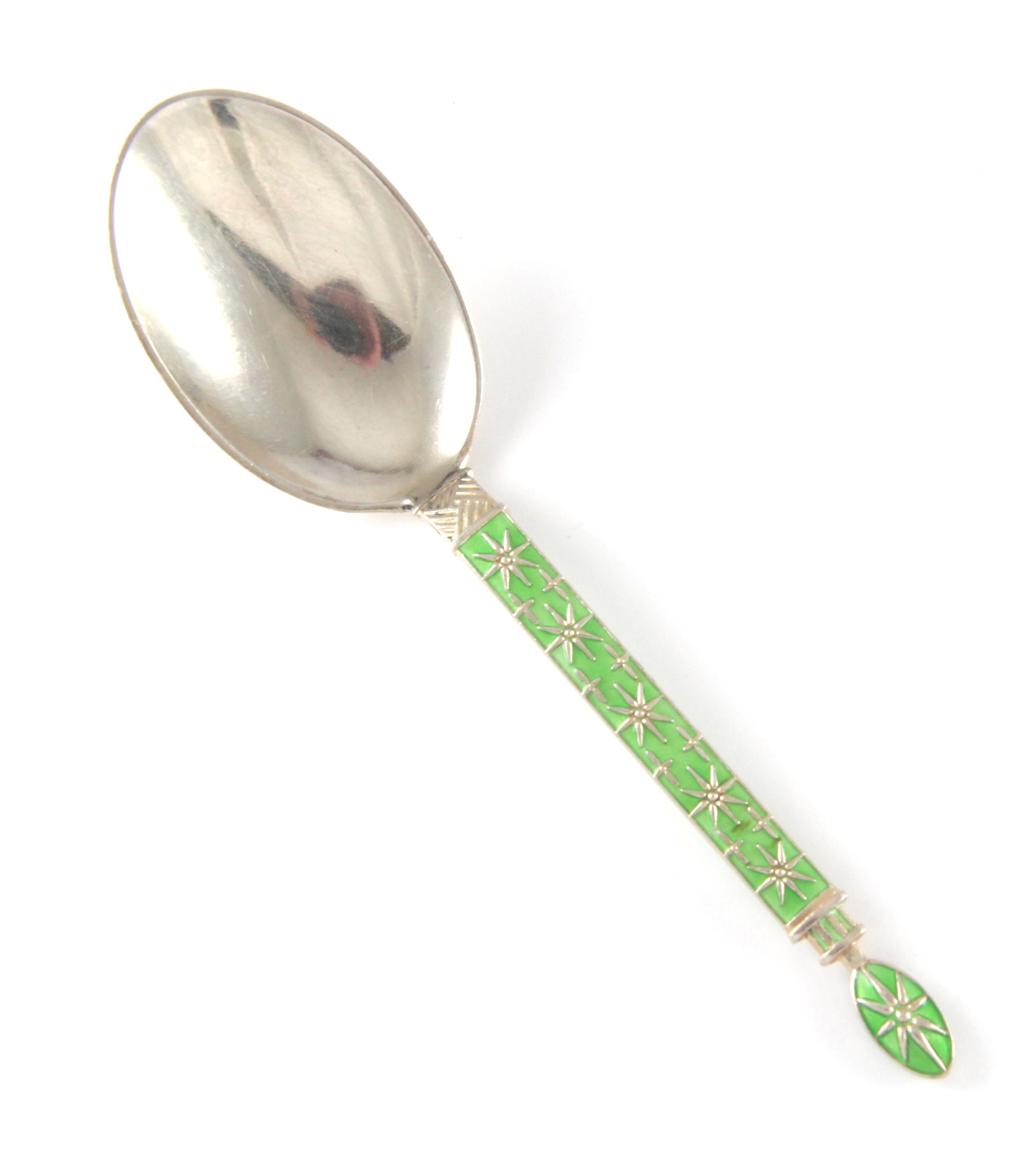 Emaljert dessertskje i sølv