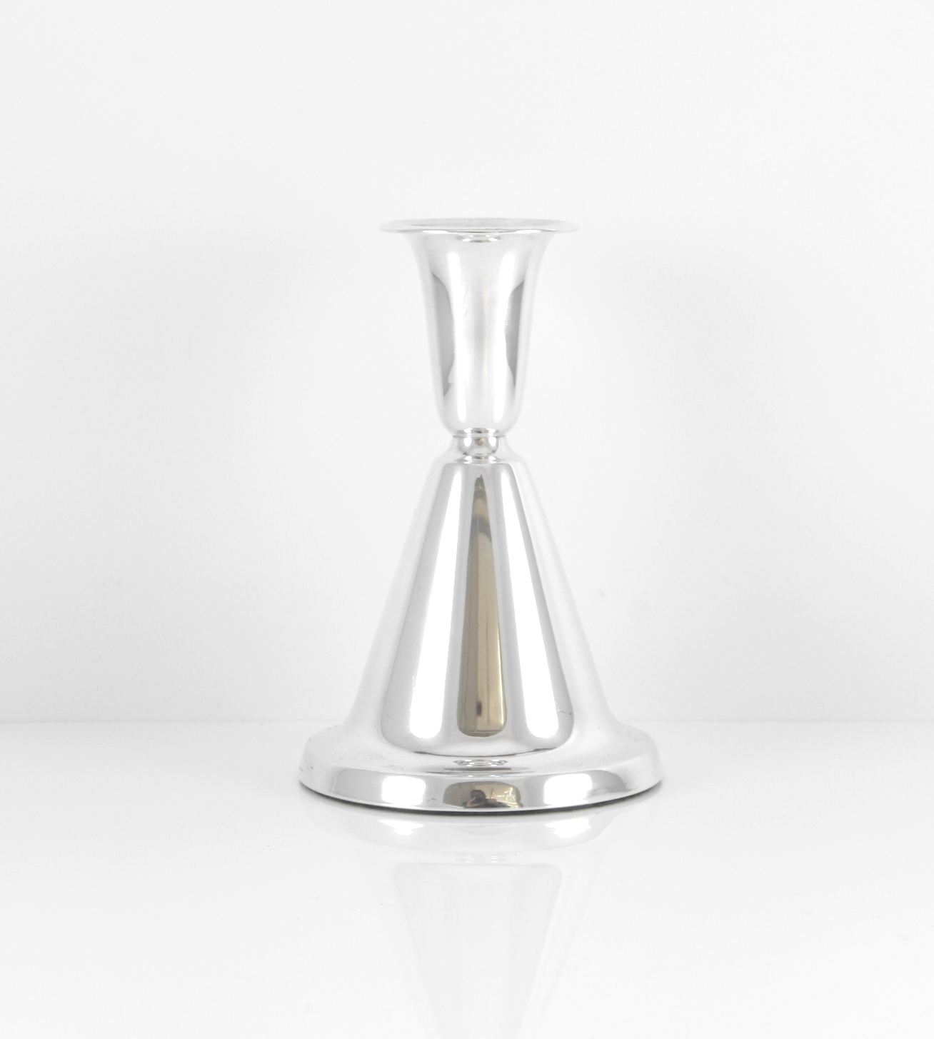 Klokkelysestake i sølv fra Th. Marthinsen