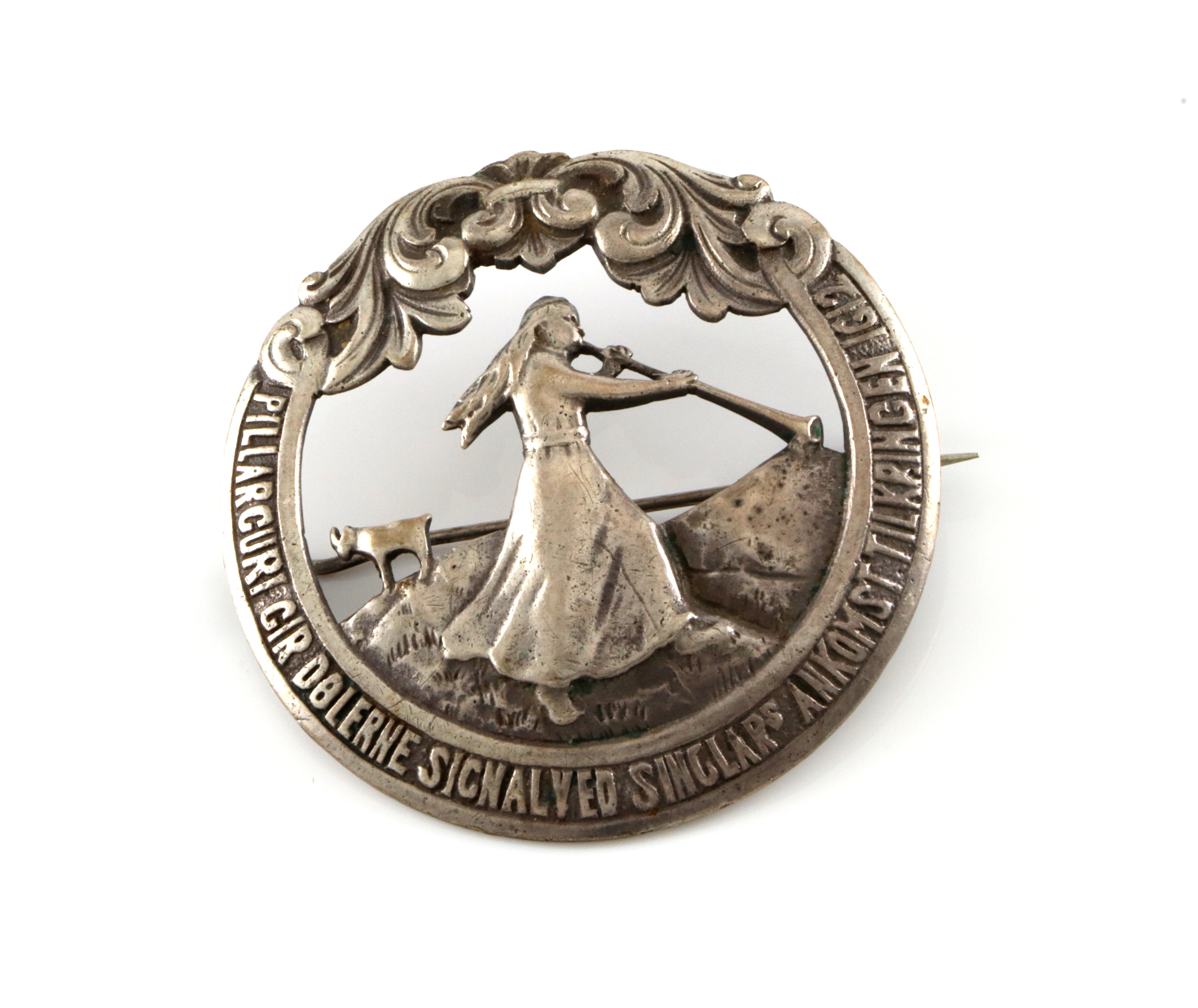 Nasjonalromantiske brosjer i sølv