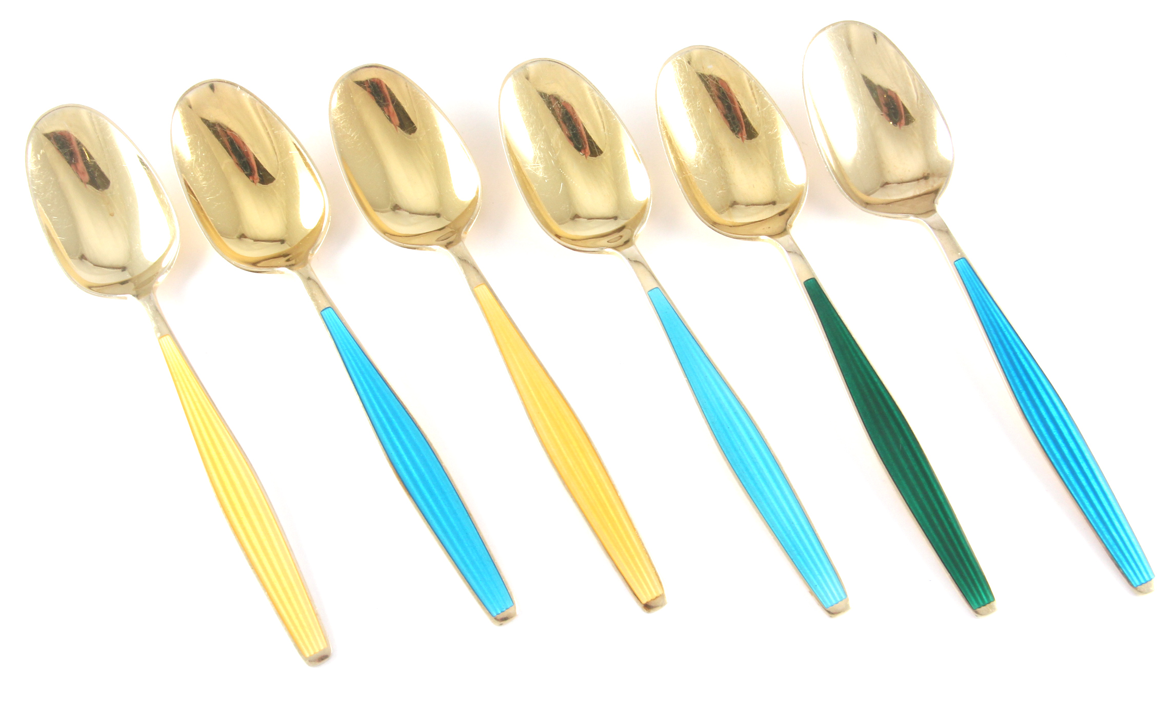 Emaljerte dessertskjeer i sølv