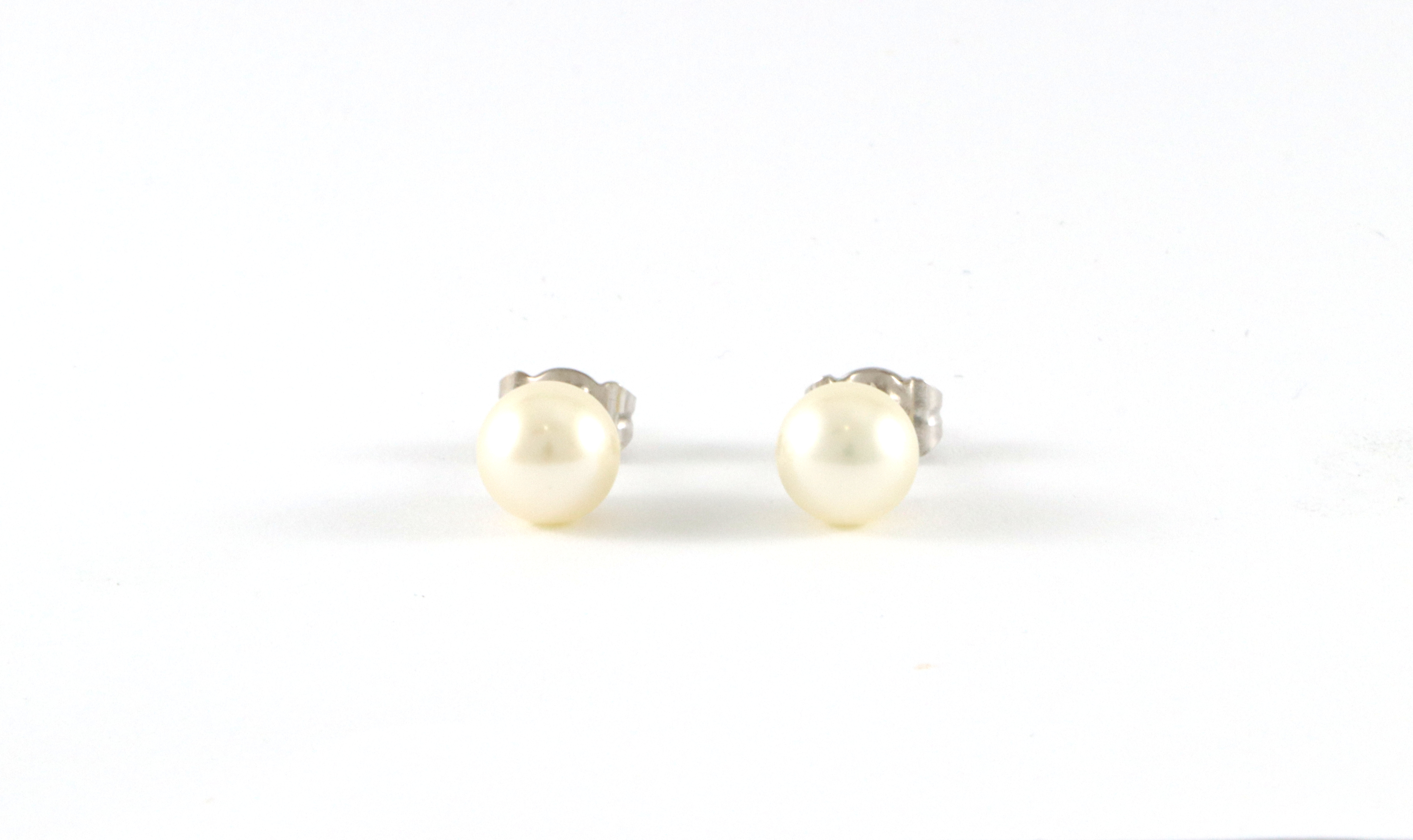 Klassiske perleøredobber