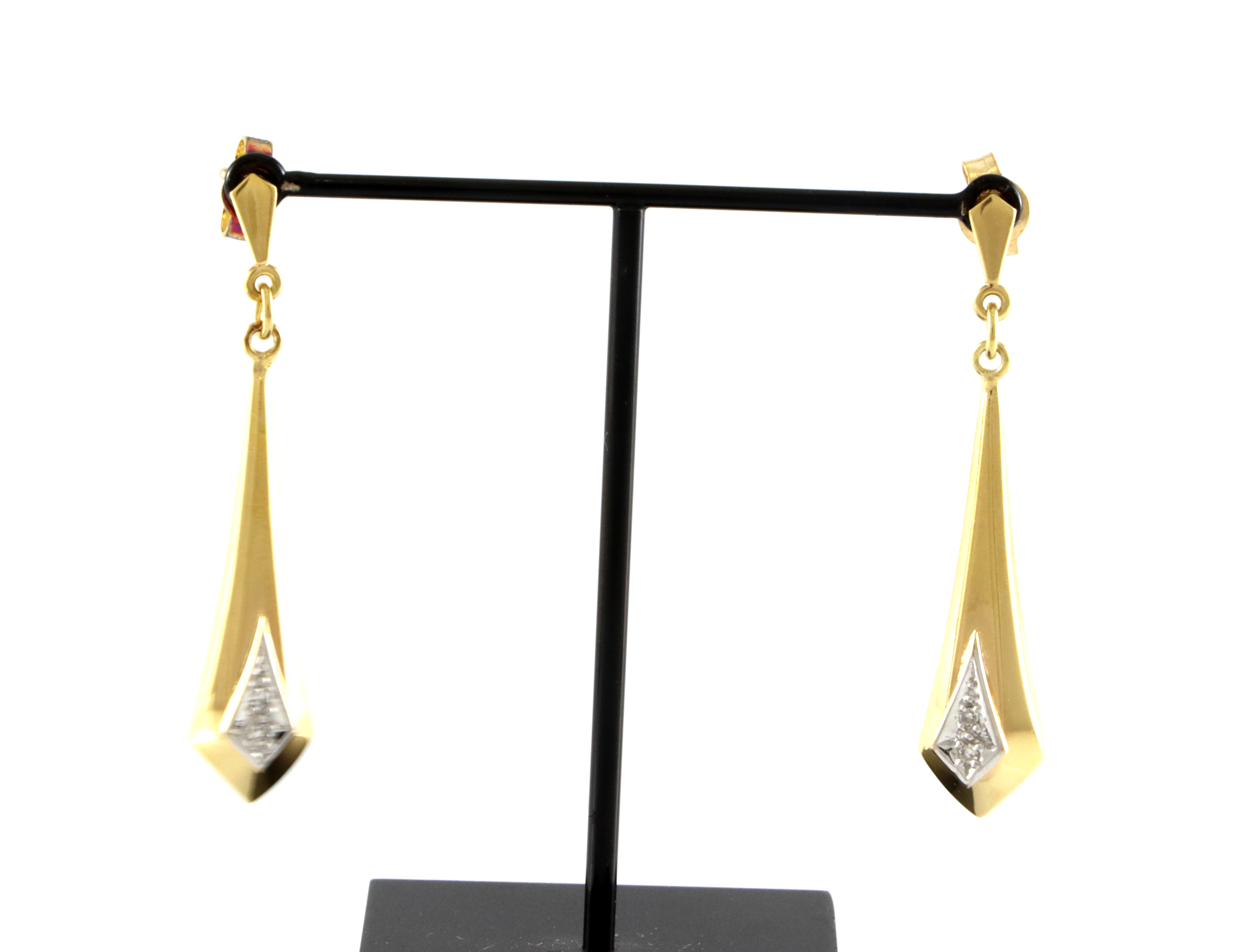 Øredobber med diamantsplinter