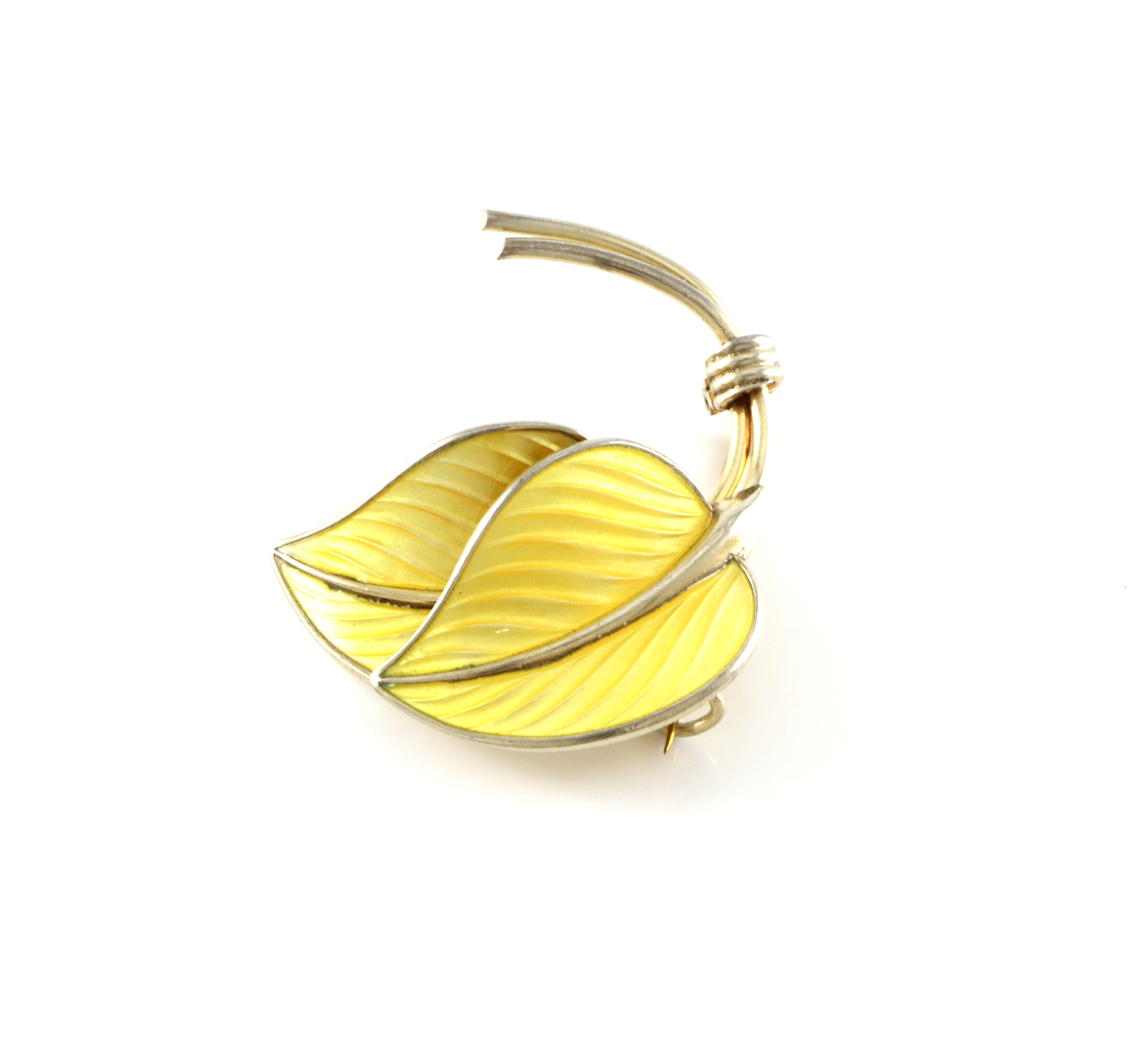 Emaljert brosje i sølv