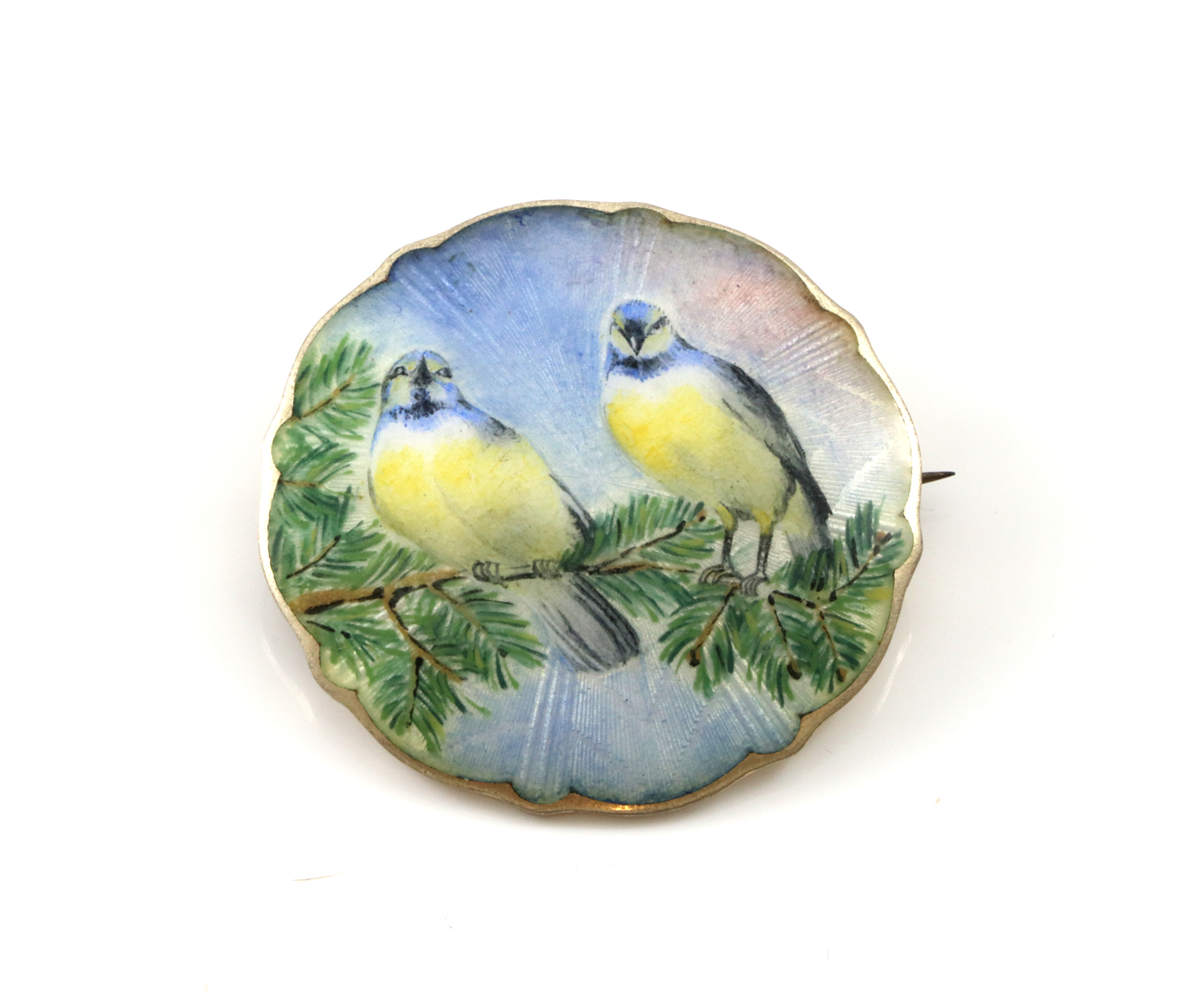 Emaljert brosje i sølv