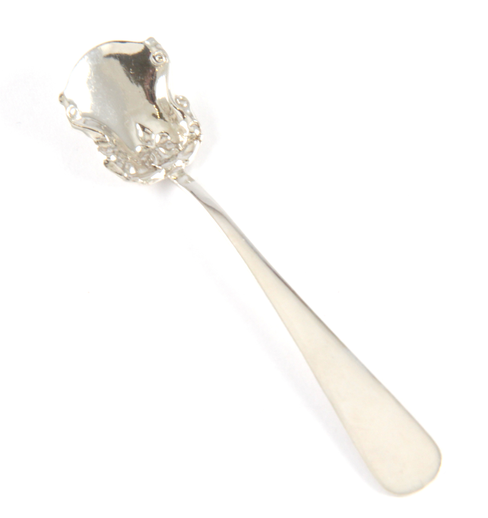 Antikk saltskje i sølv