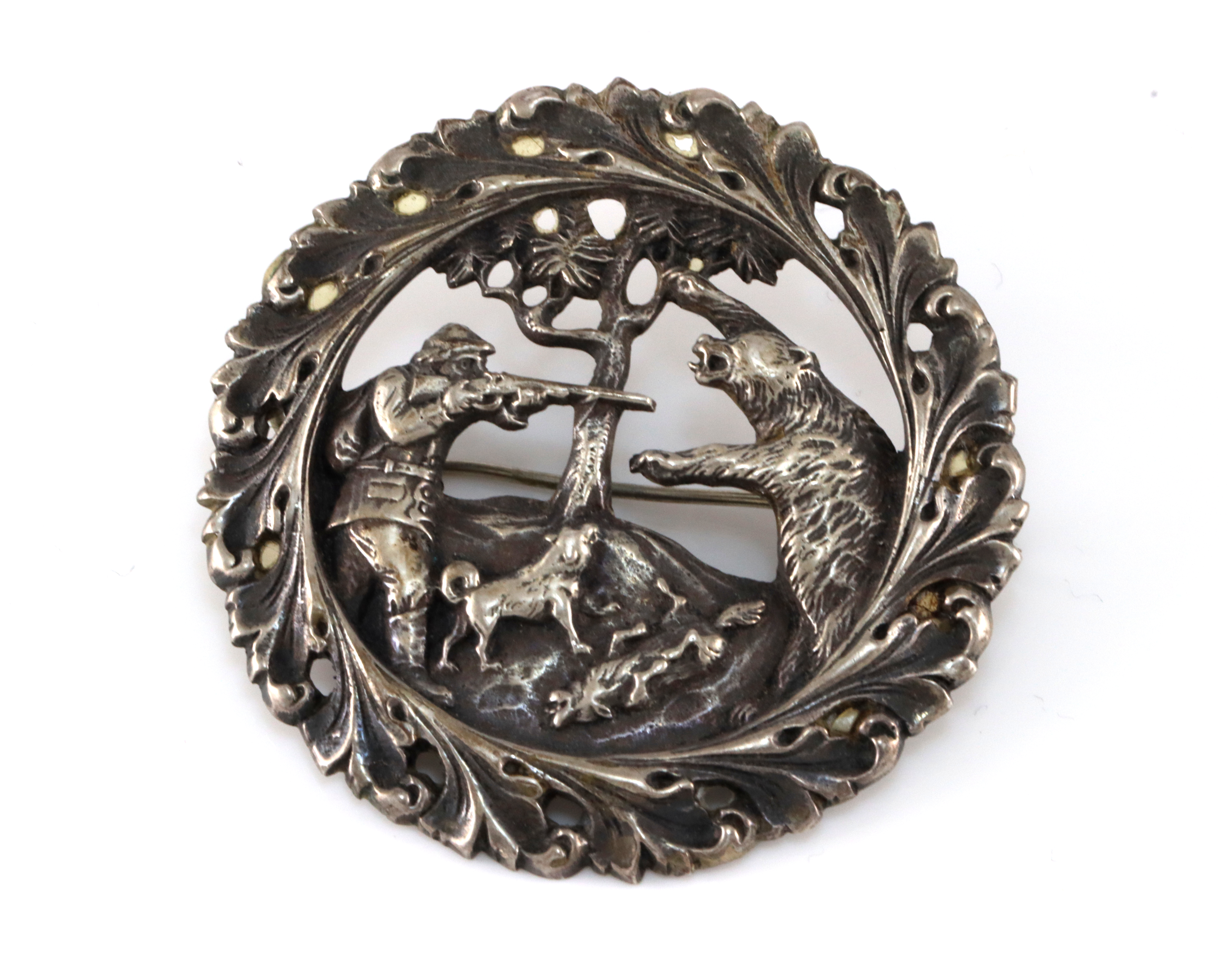 Nasjonalromantiske brosjer