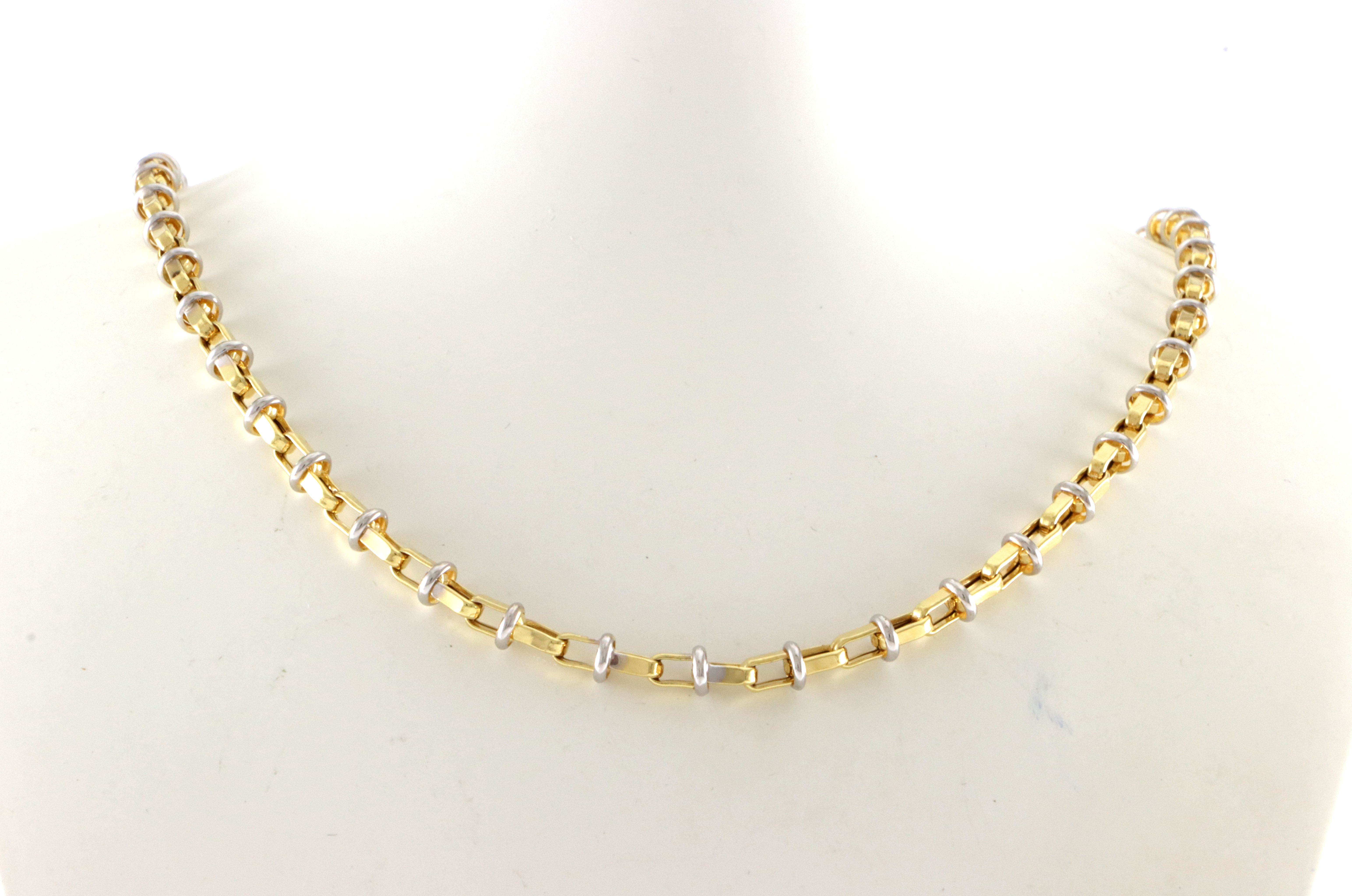 Lekker moderne lenke. 60 cm