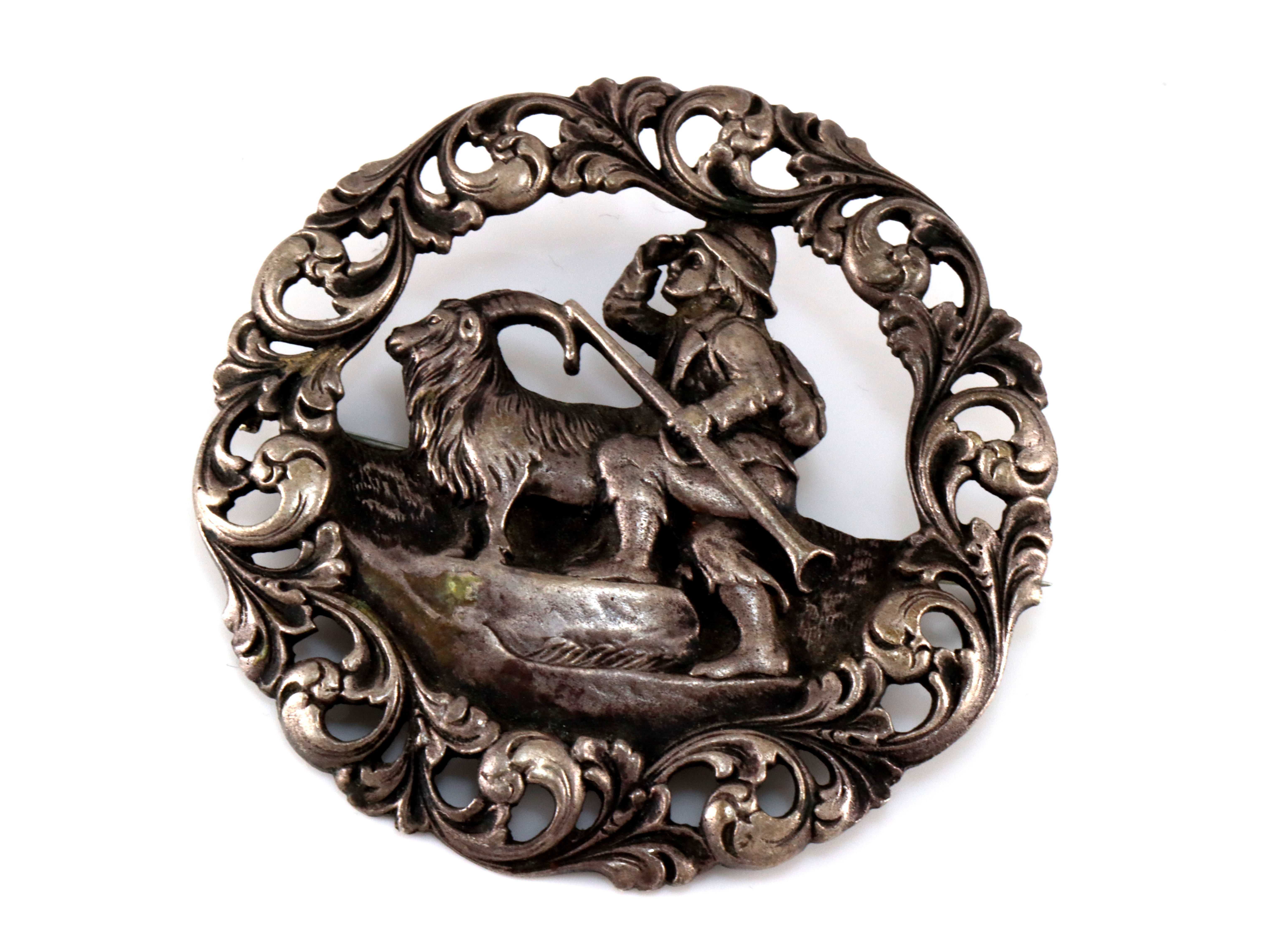 Nasjonalromantiske brosjer