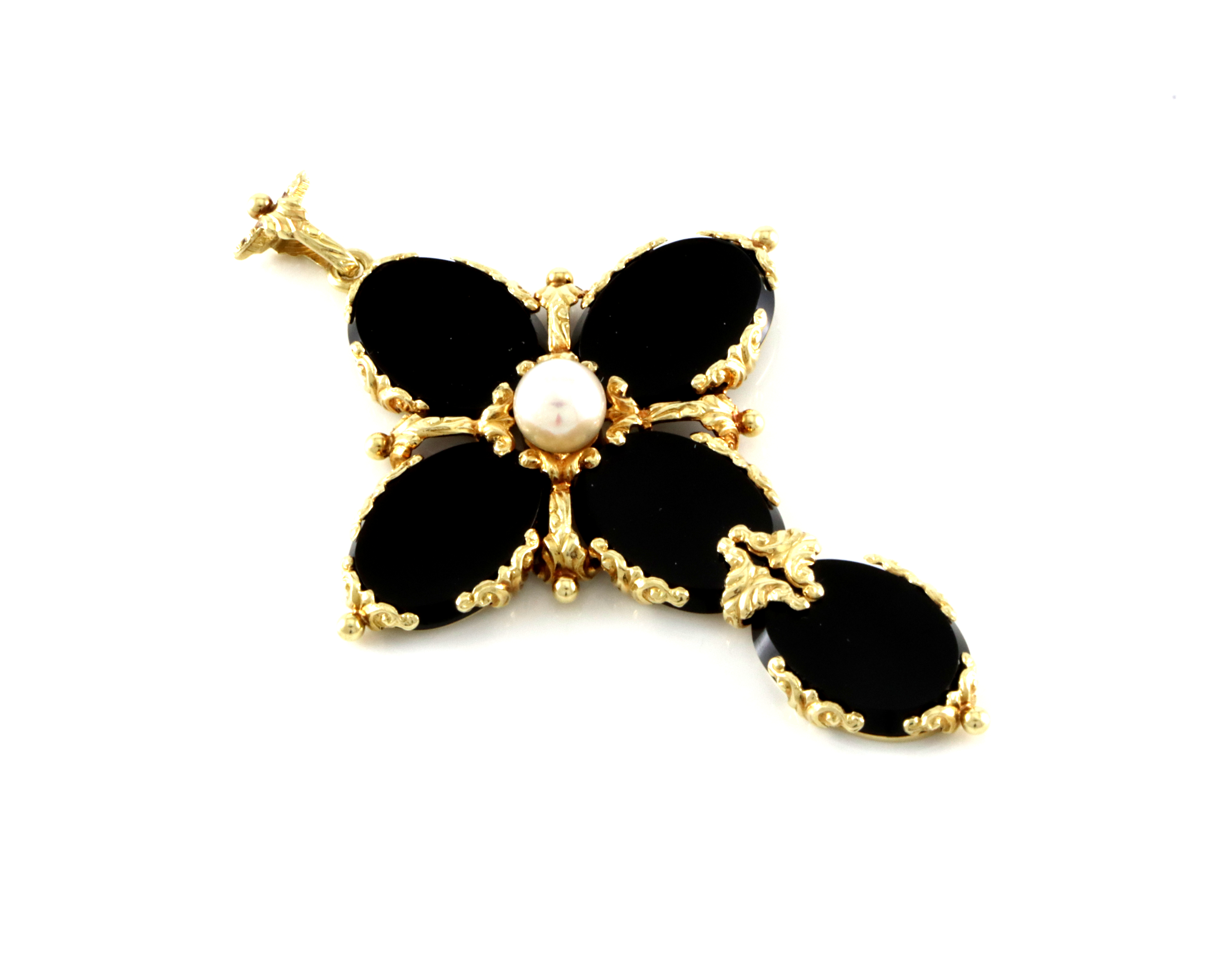 Stort,flott kors med onyx og perle. Harsheim, Oslo