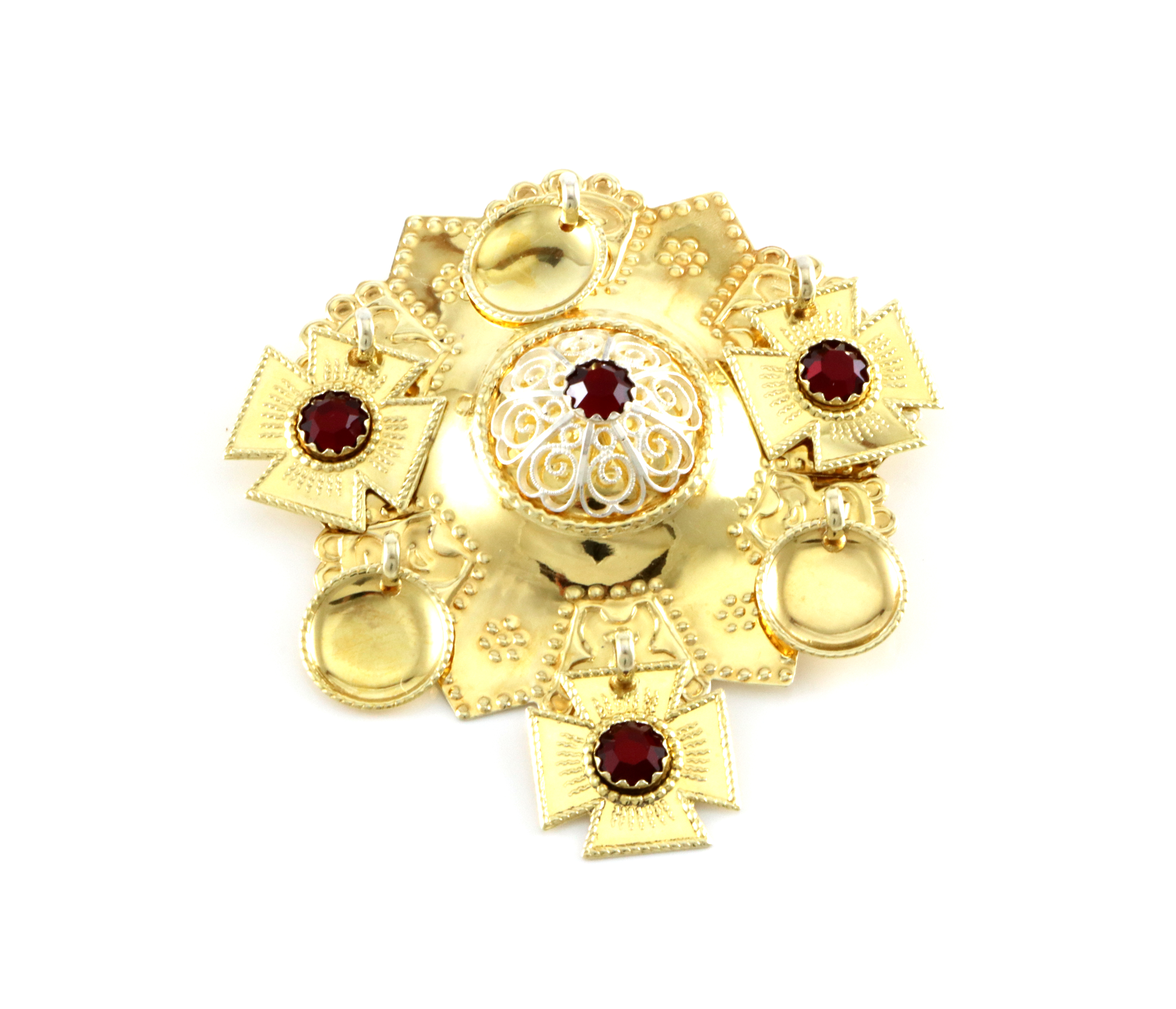 Sølje med røde steiner