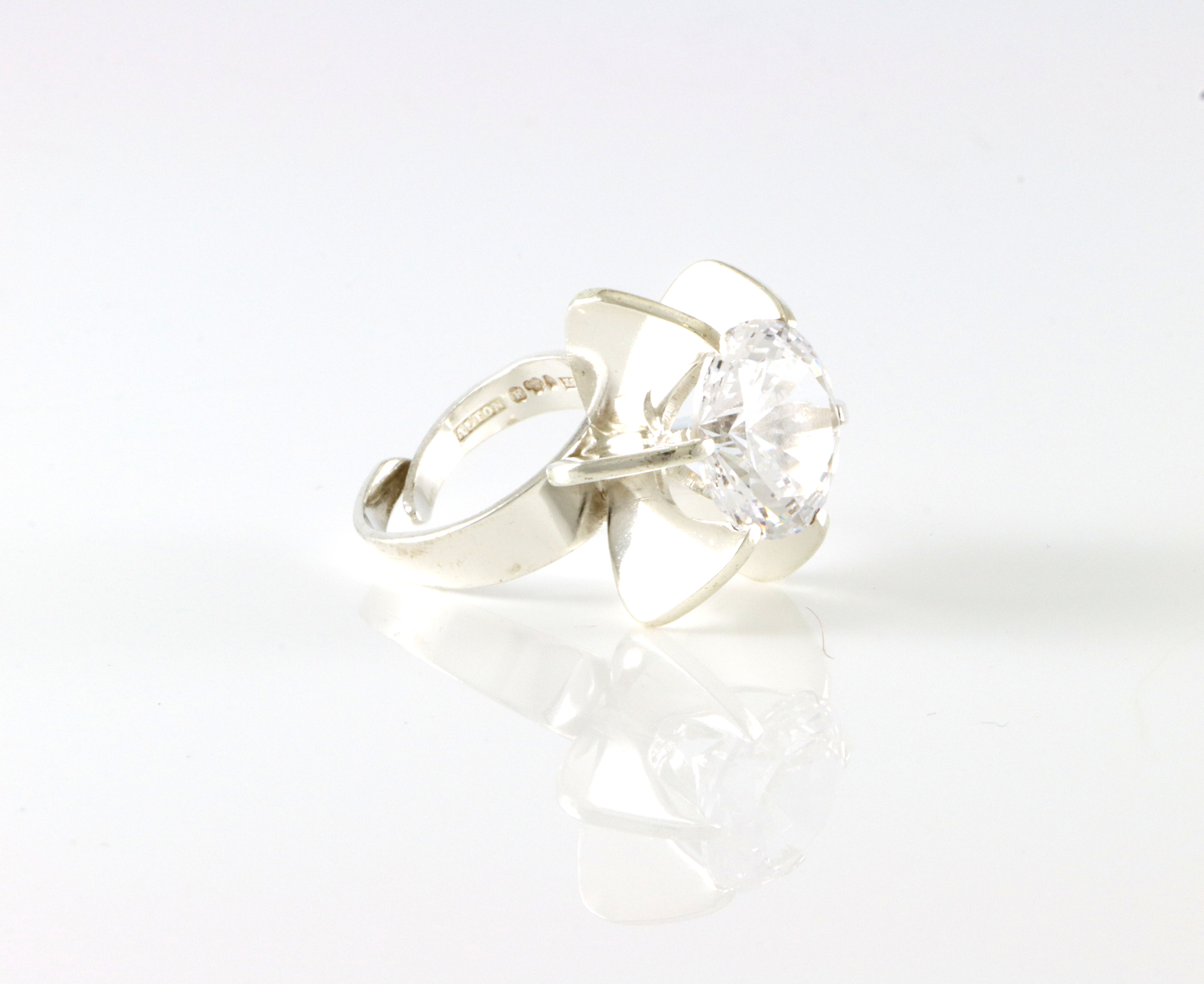 Sølvringer med stein