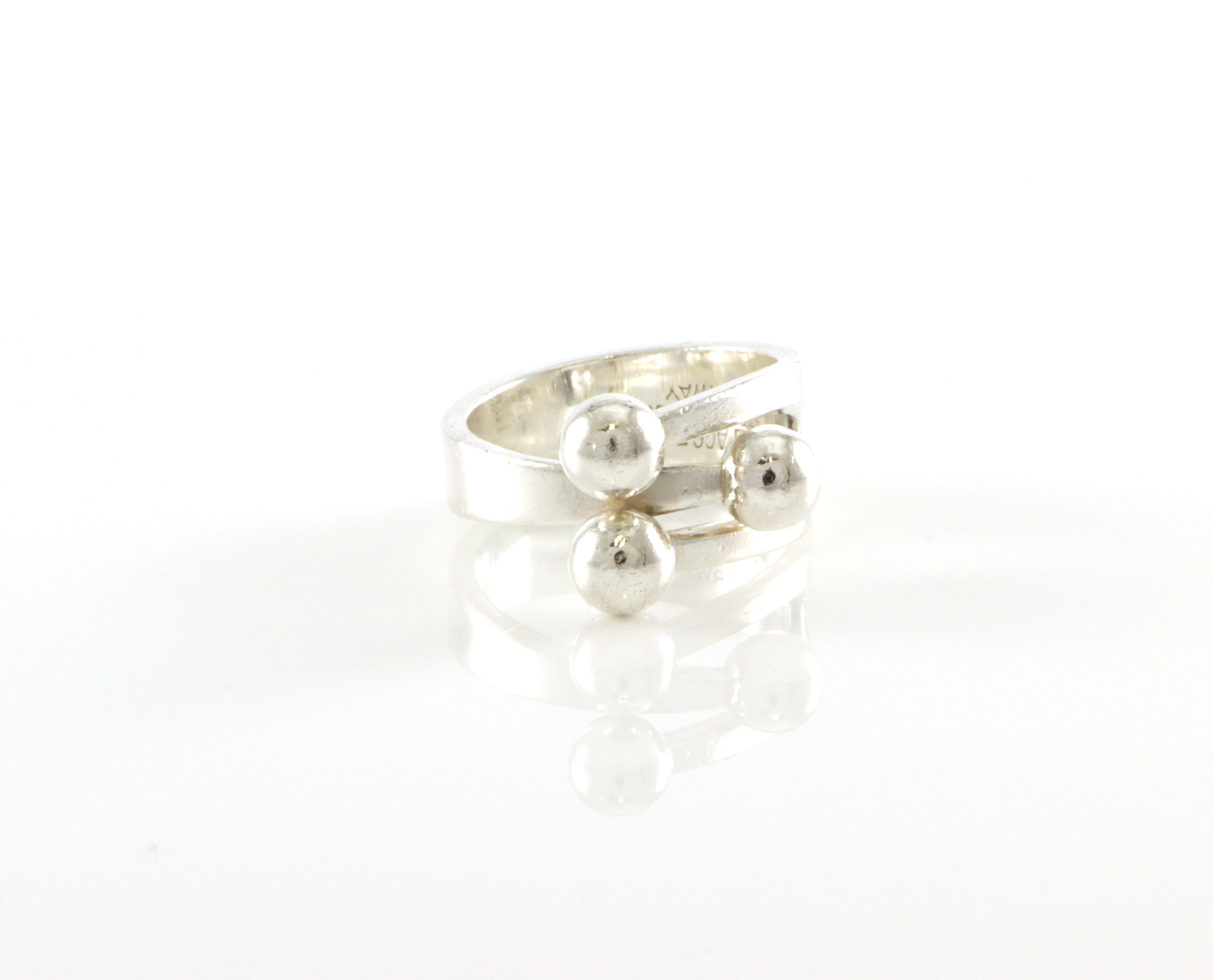 PLUS, norske designsmykker i sølv