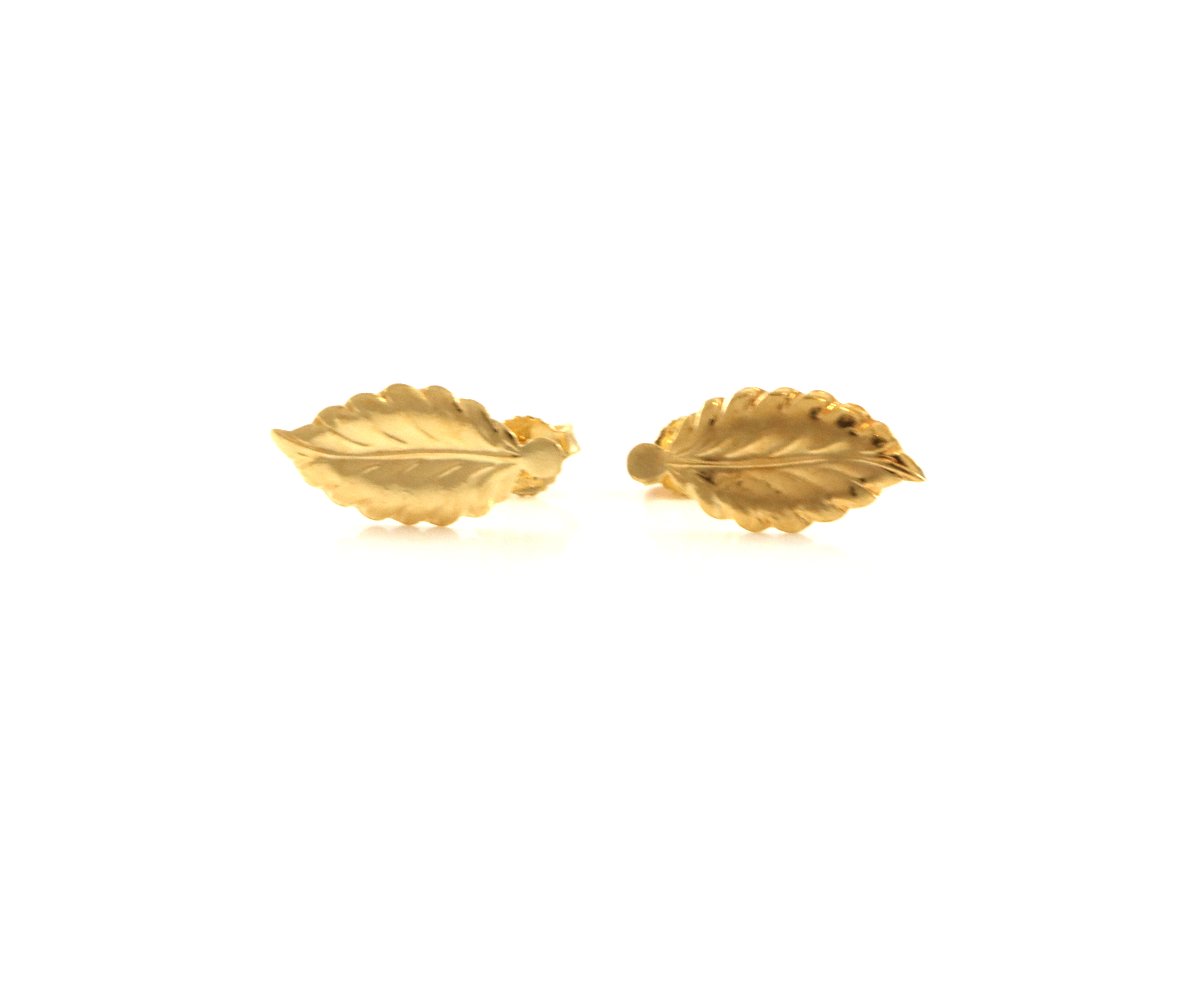 Bladformete øredobber