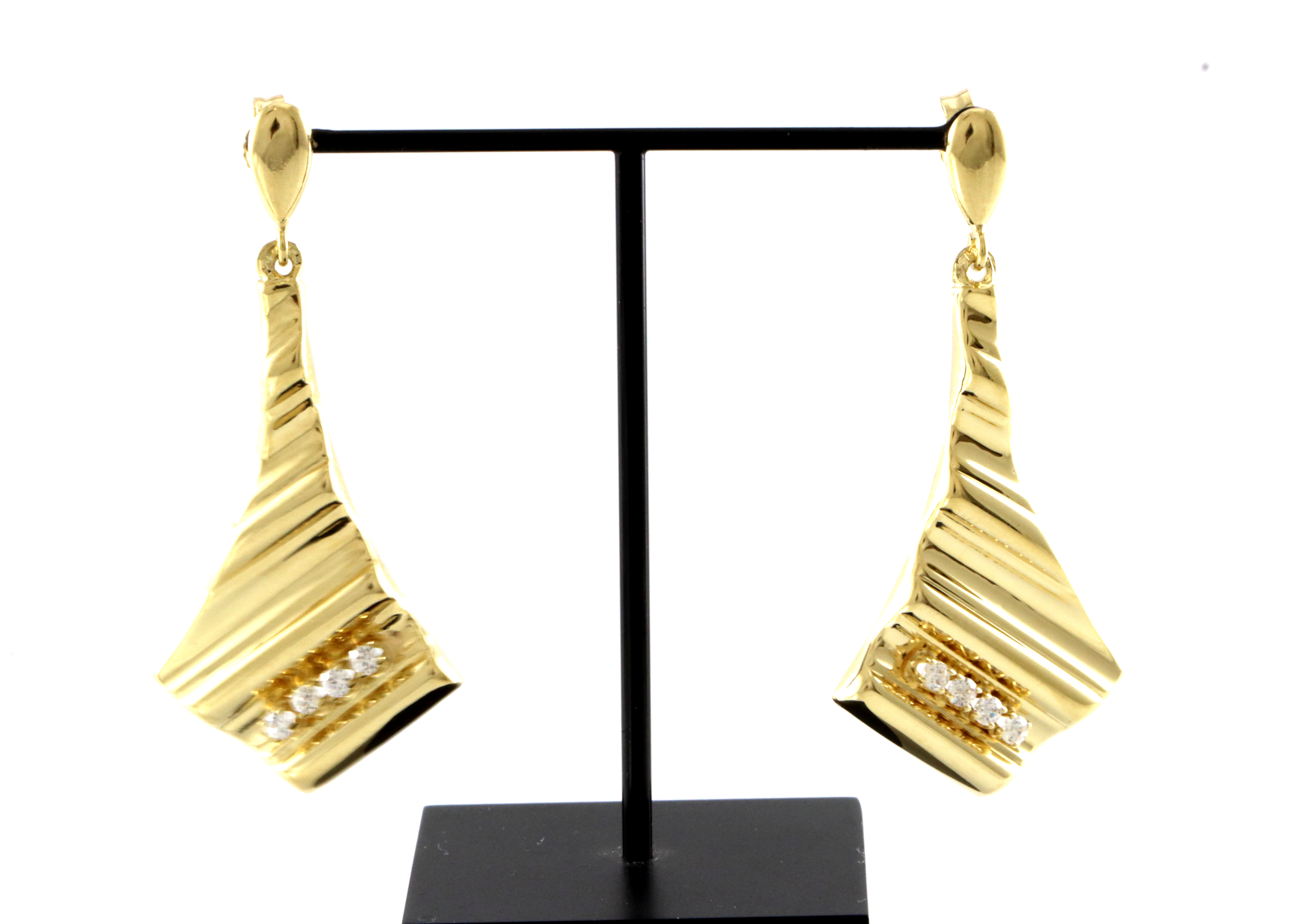 Store øredobber med blanke steiner