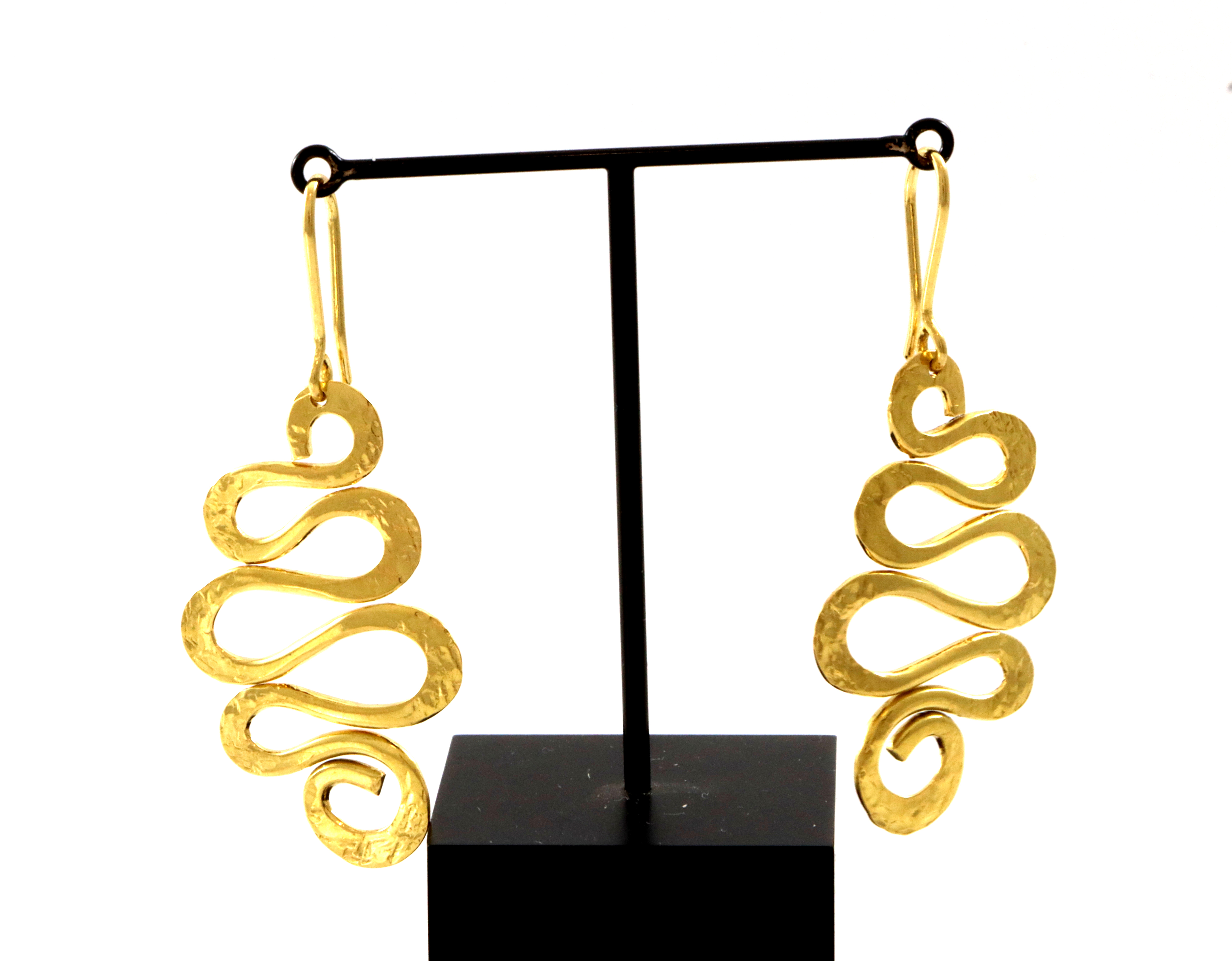 Lekre øredobber med retrofølelse