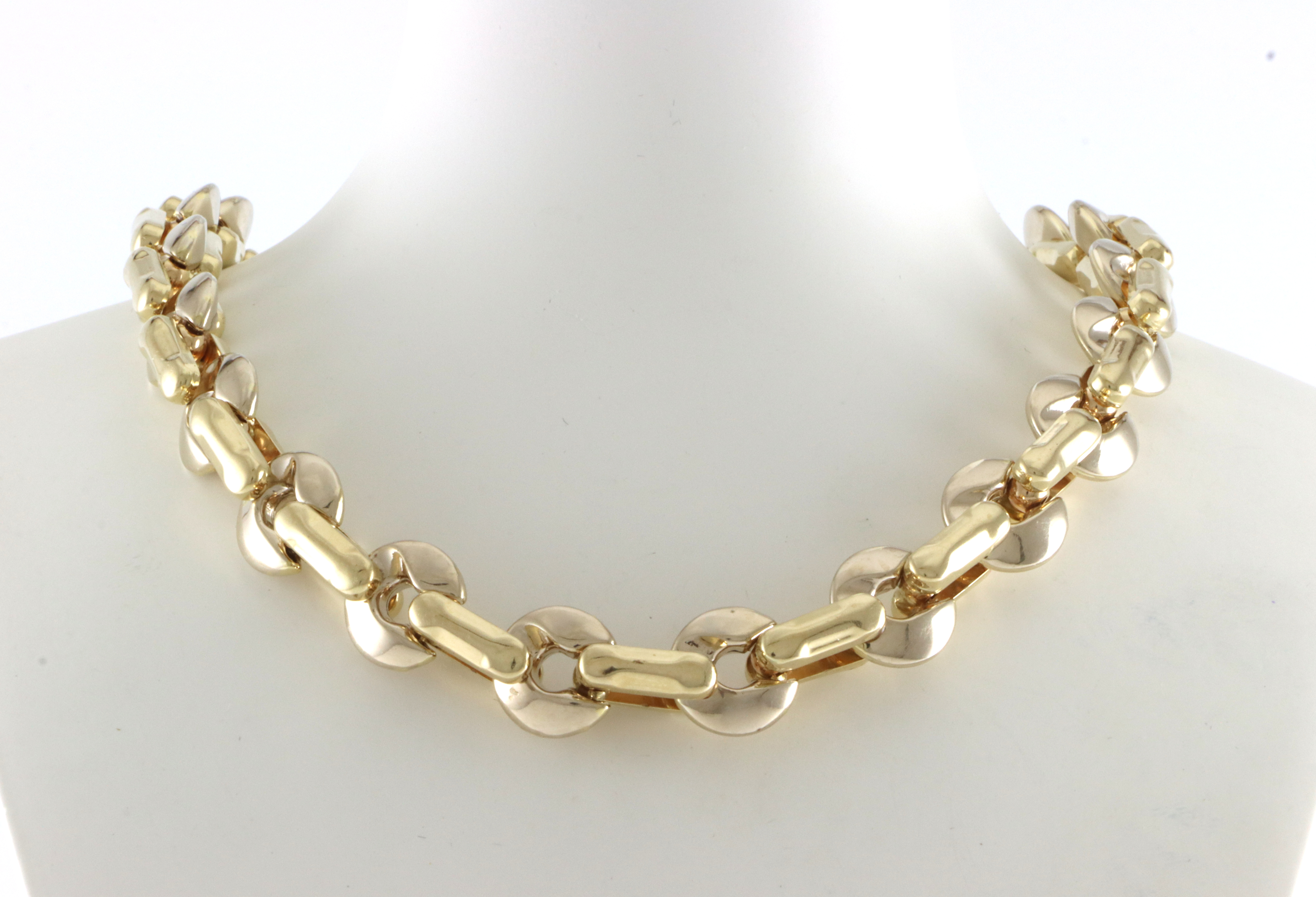 Råtøff lenke fra Kiss Jewelry. 45 cm