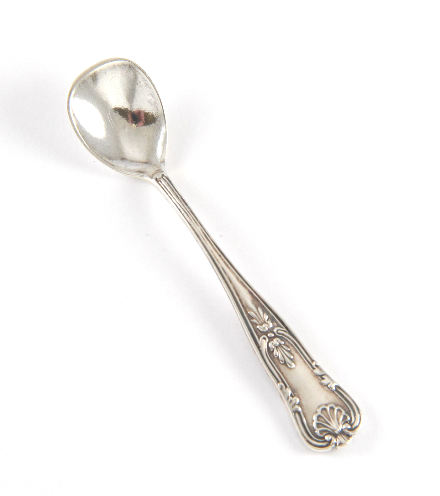 Skjellmønster saltskje i sølv