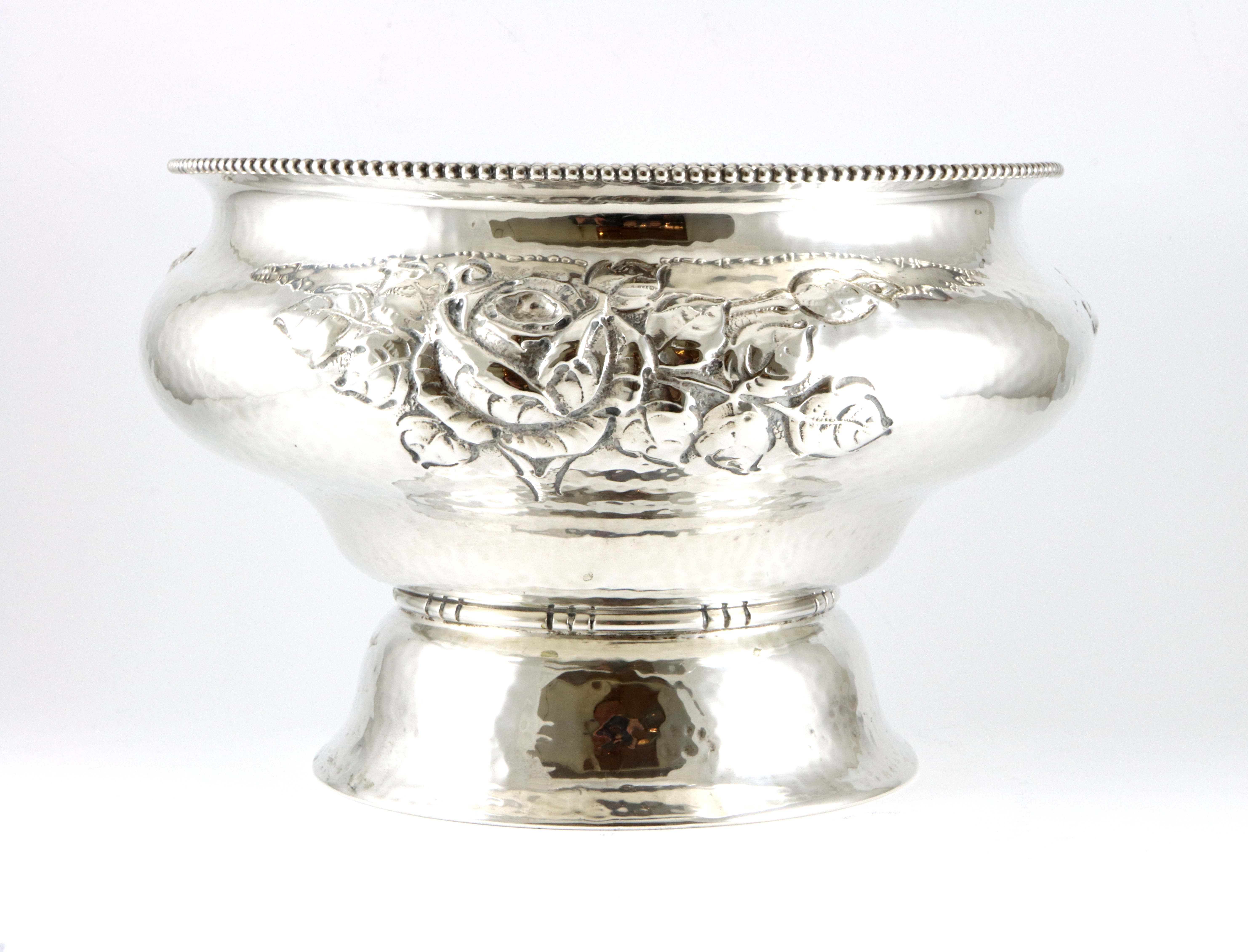 Stor lekker hamret bolle i 830 Sølv fra Th. Marthinsen, Tønsberg