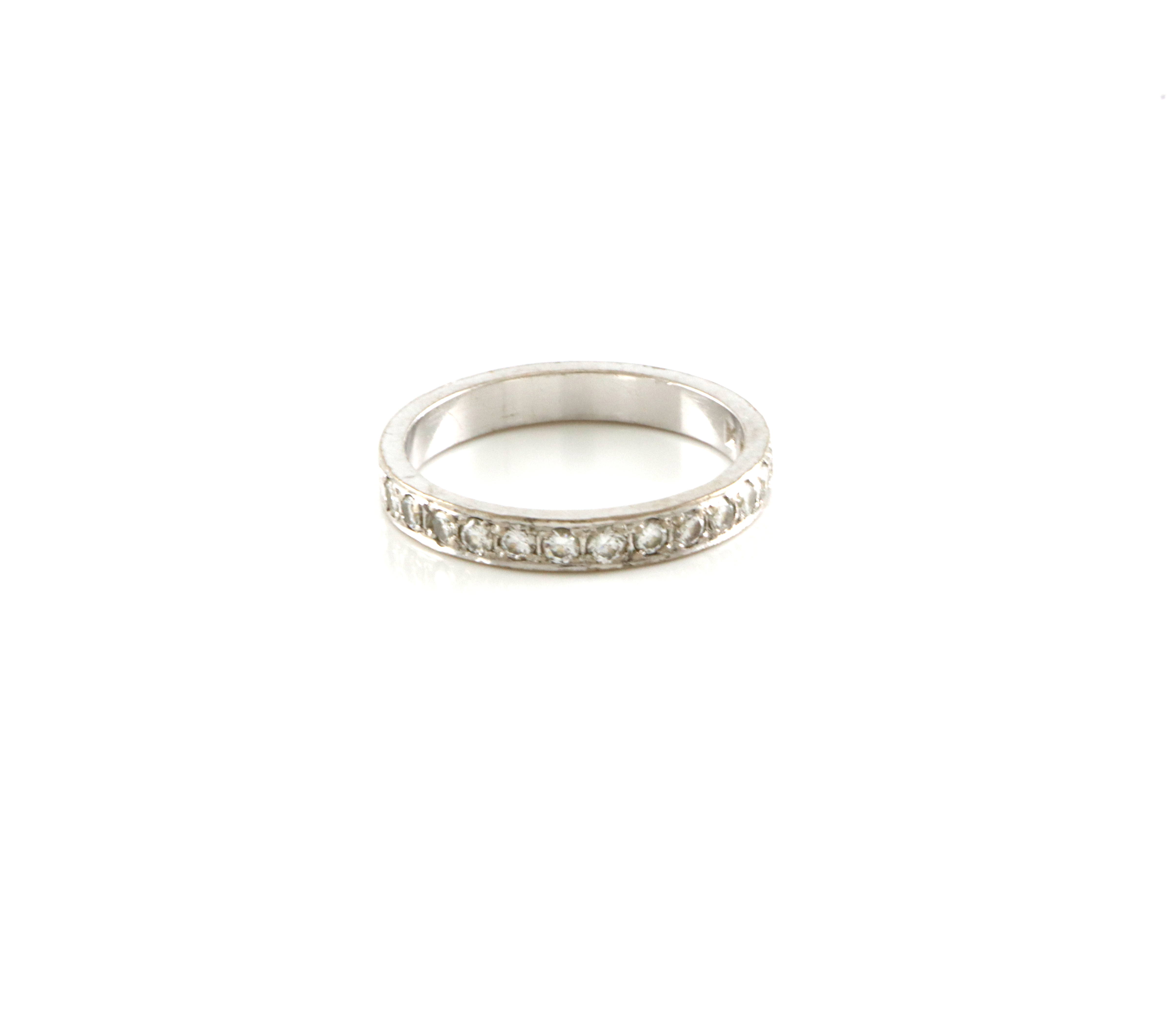 Alliansering med 15 små diamanter