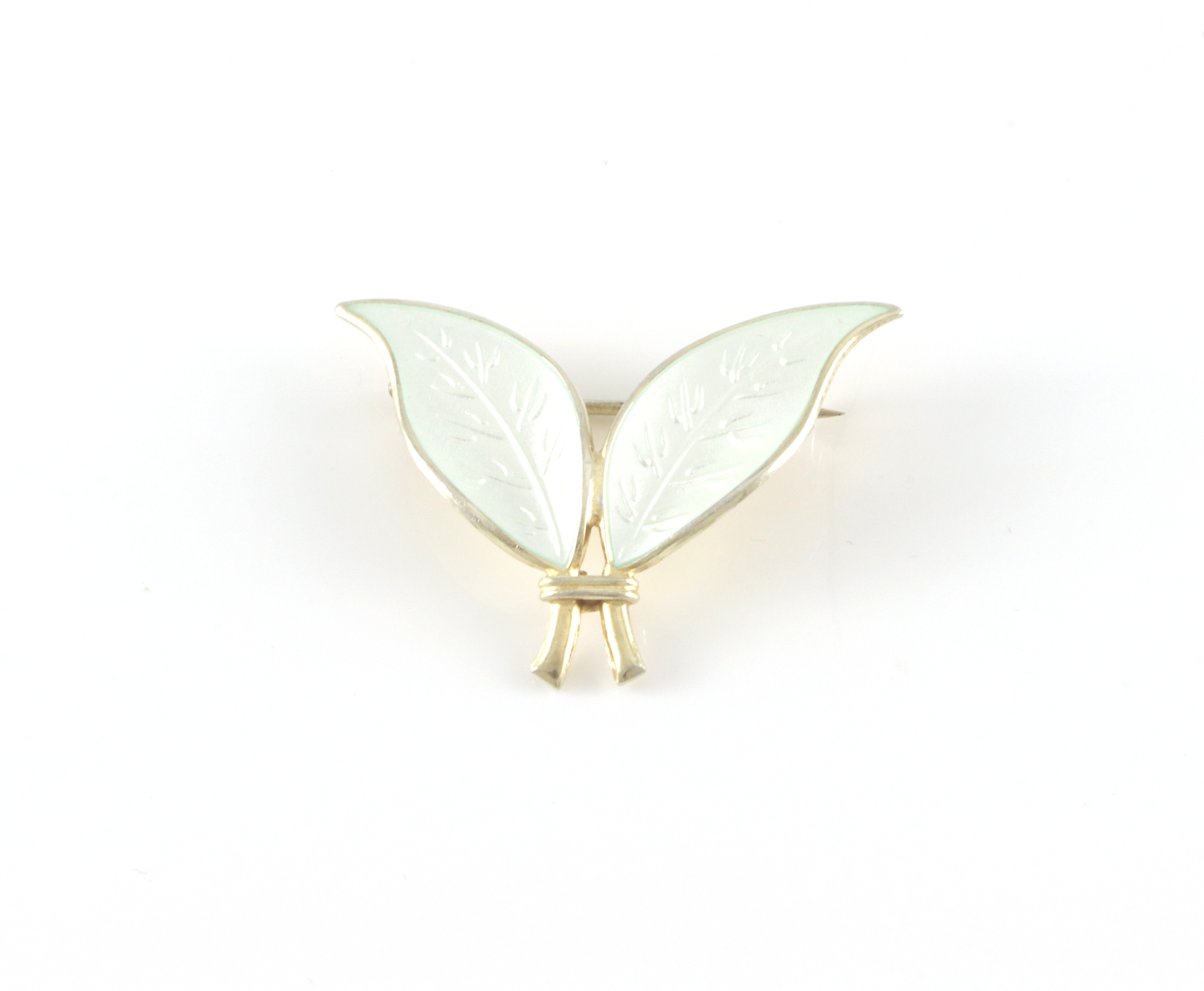 Emaljert brosje i sølv