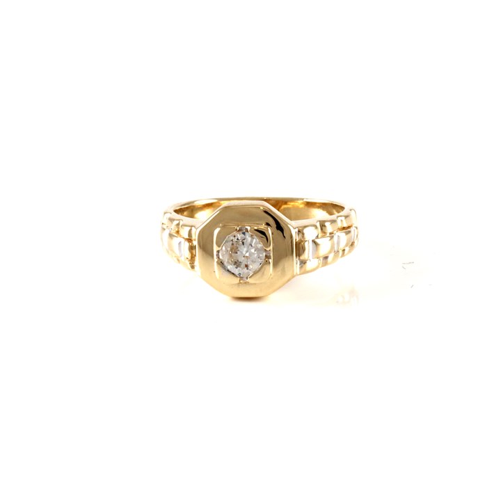 Lekker ring i 14 K gult gull med diamant på ca 0,40 ct