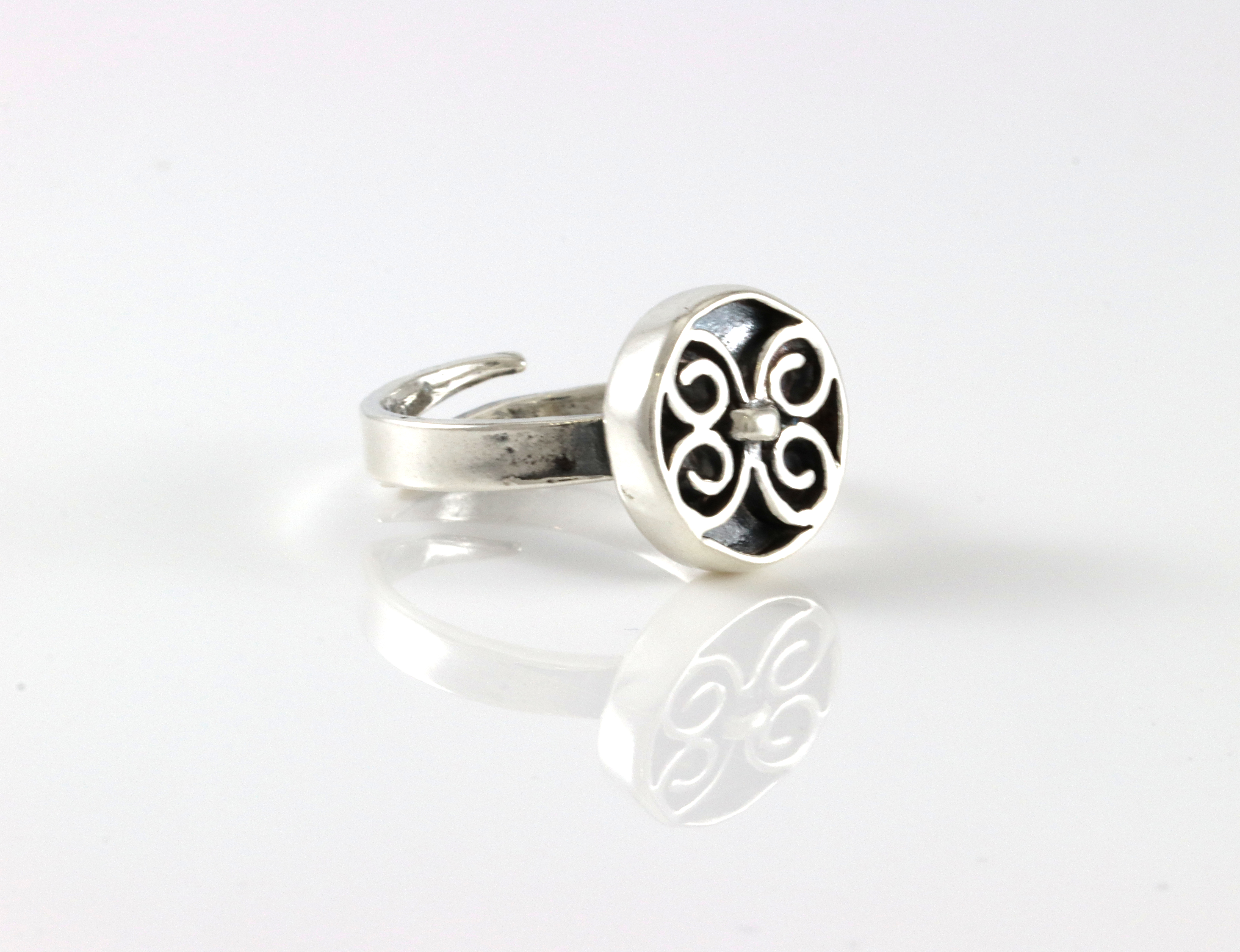 Ring i sølv fra Eivind Hillestad