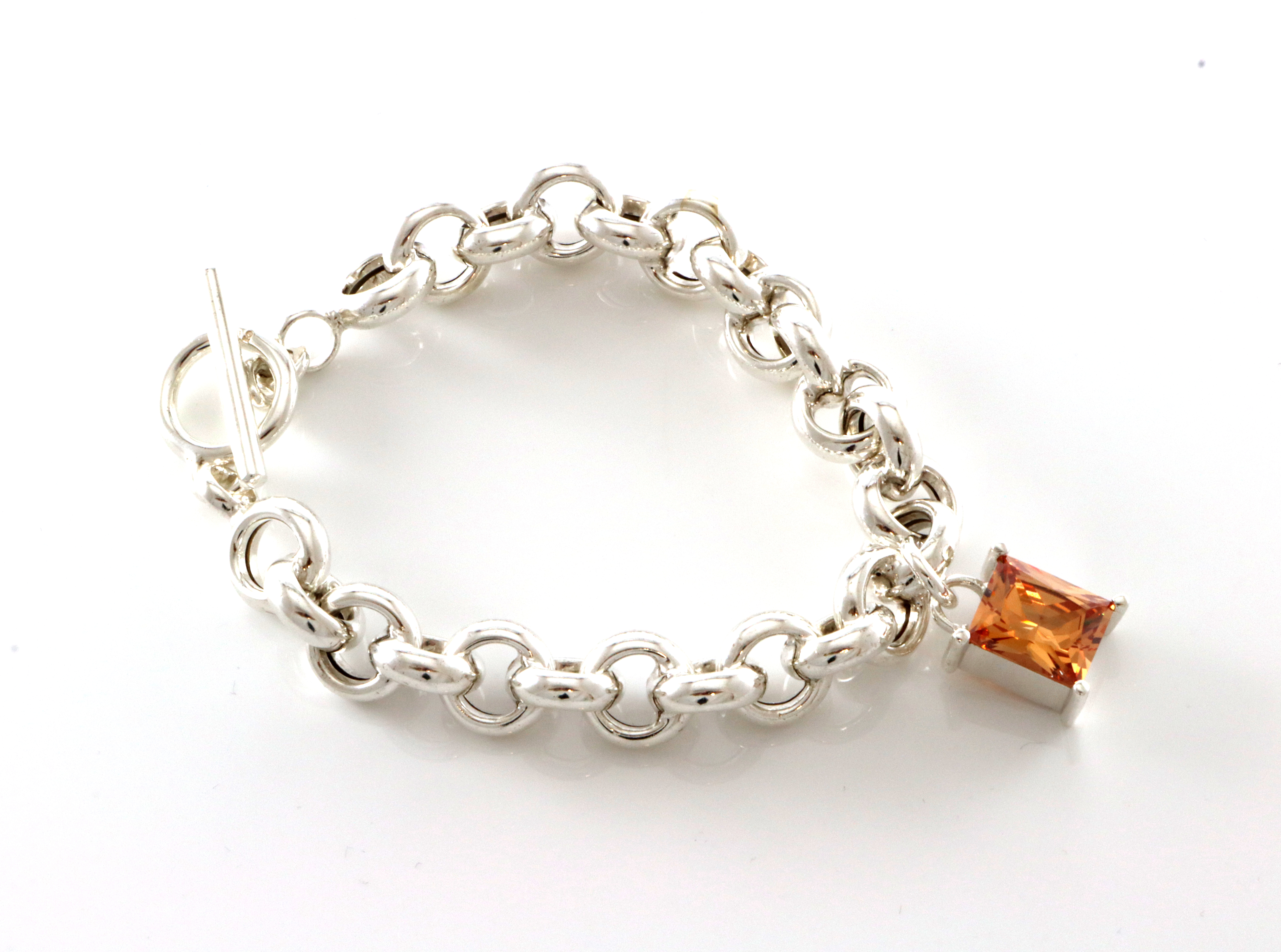 Armlenke i sølv. Massivt ertekjede med charm. Homstvedt, Bergen