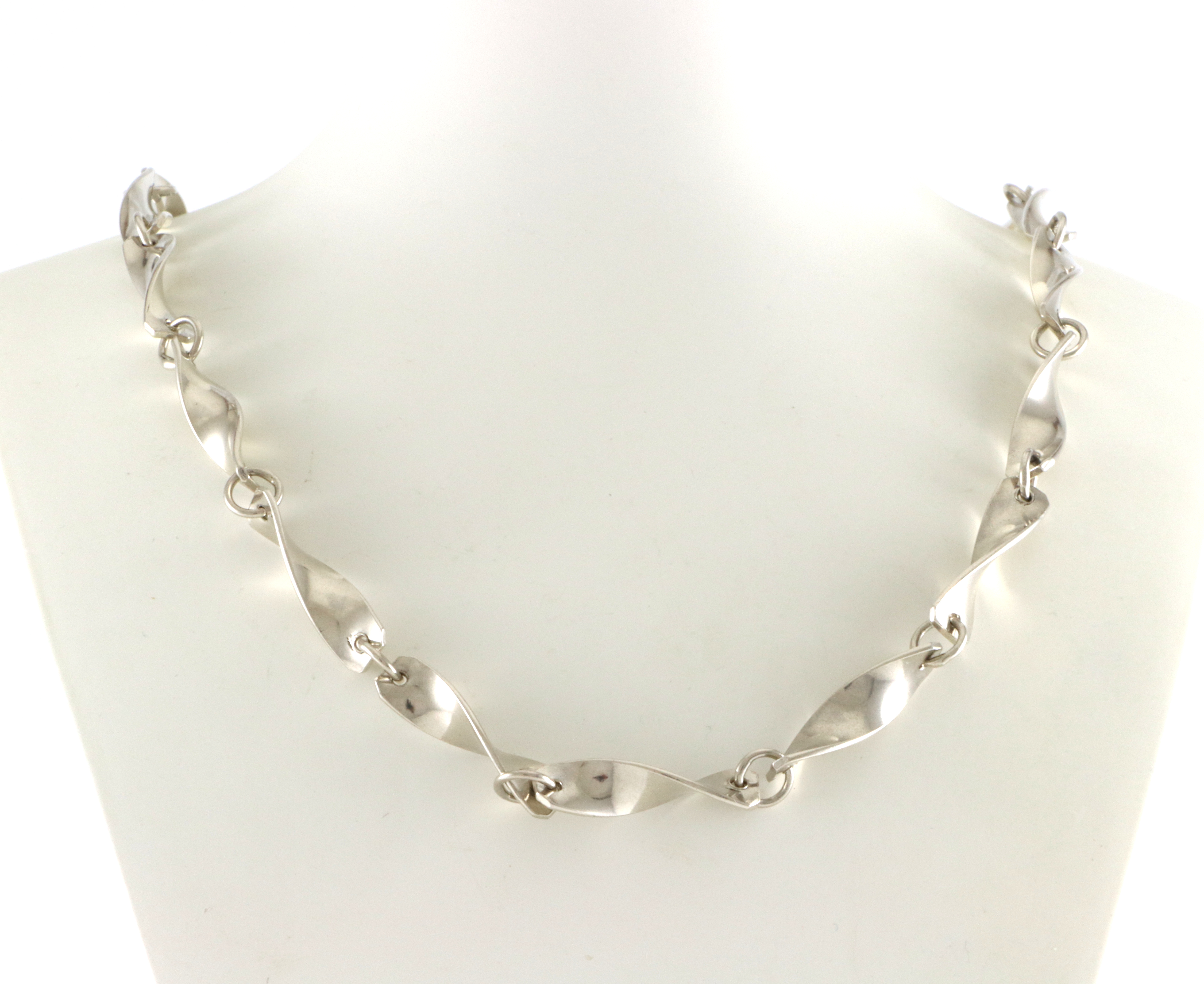 Dansk design i sølv