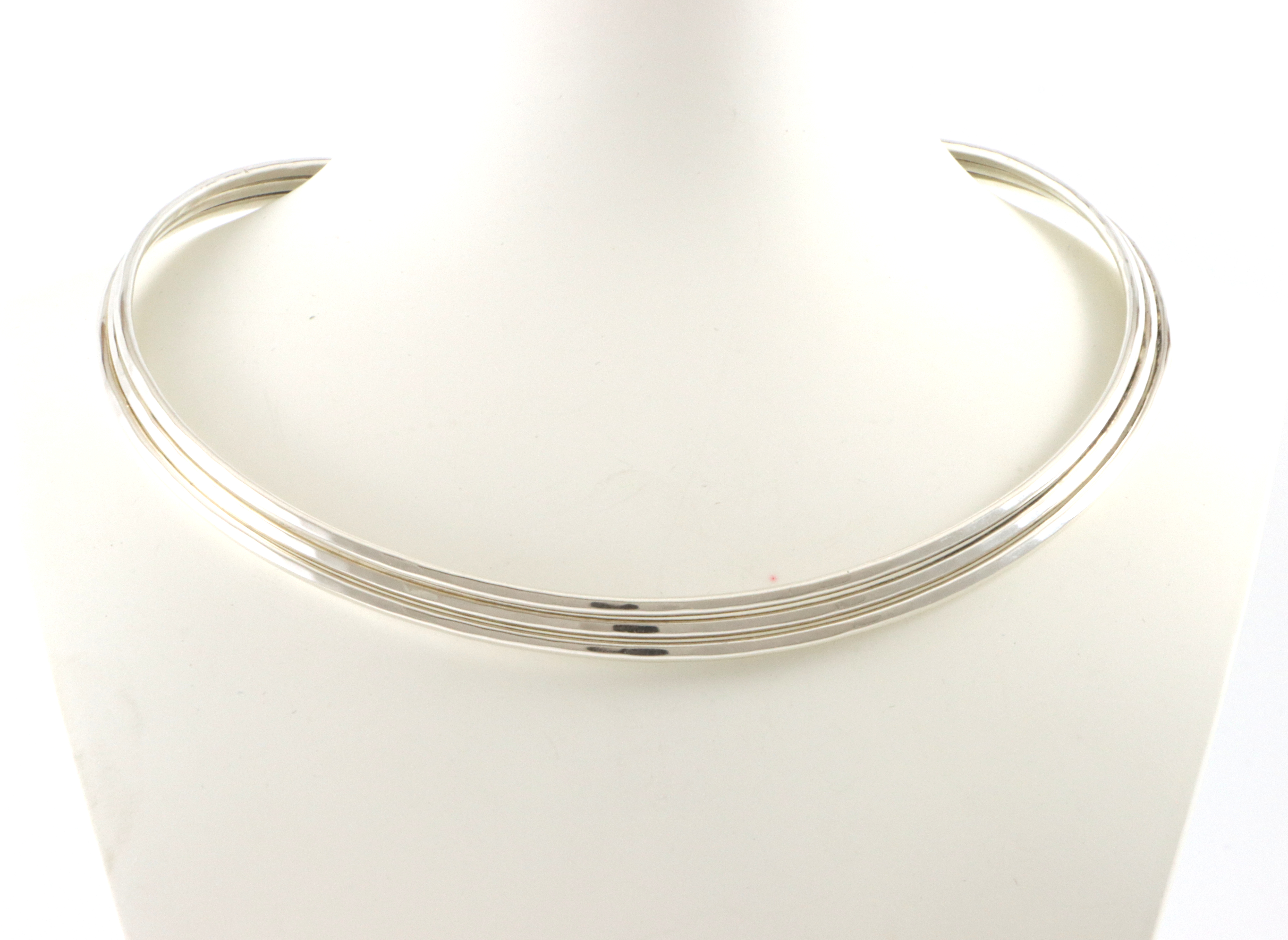 PLUS, norske designsmykker i sølv